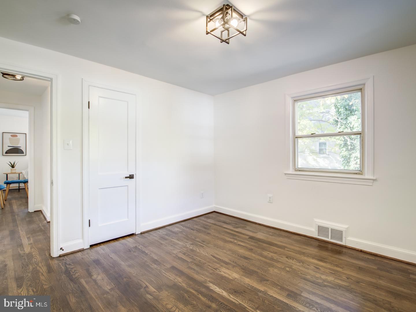 EAST COLUMBIA - Residential