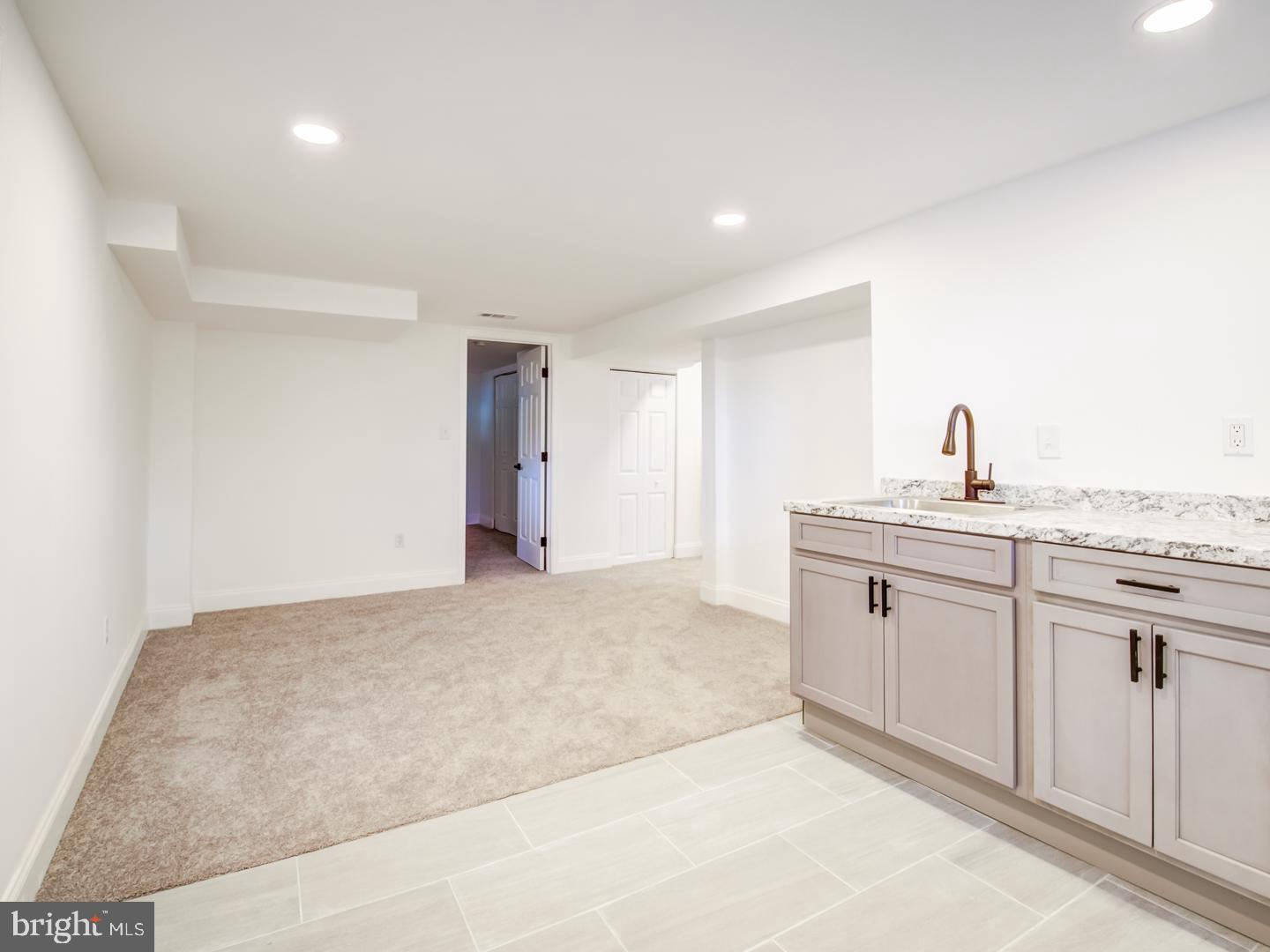 EAST COLUMBIA - Residential