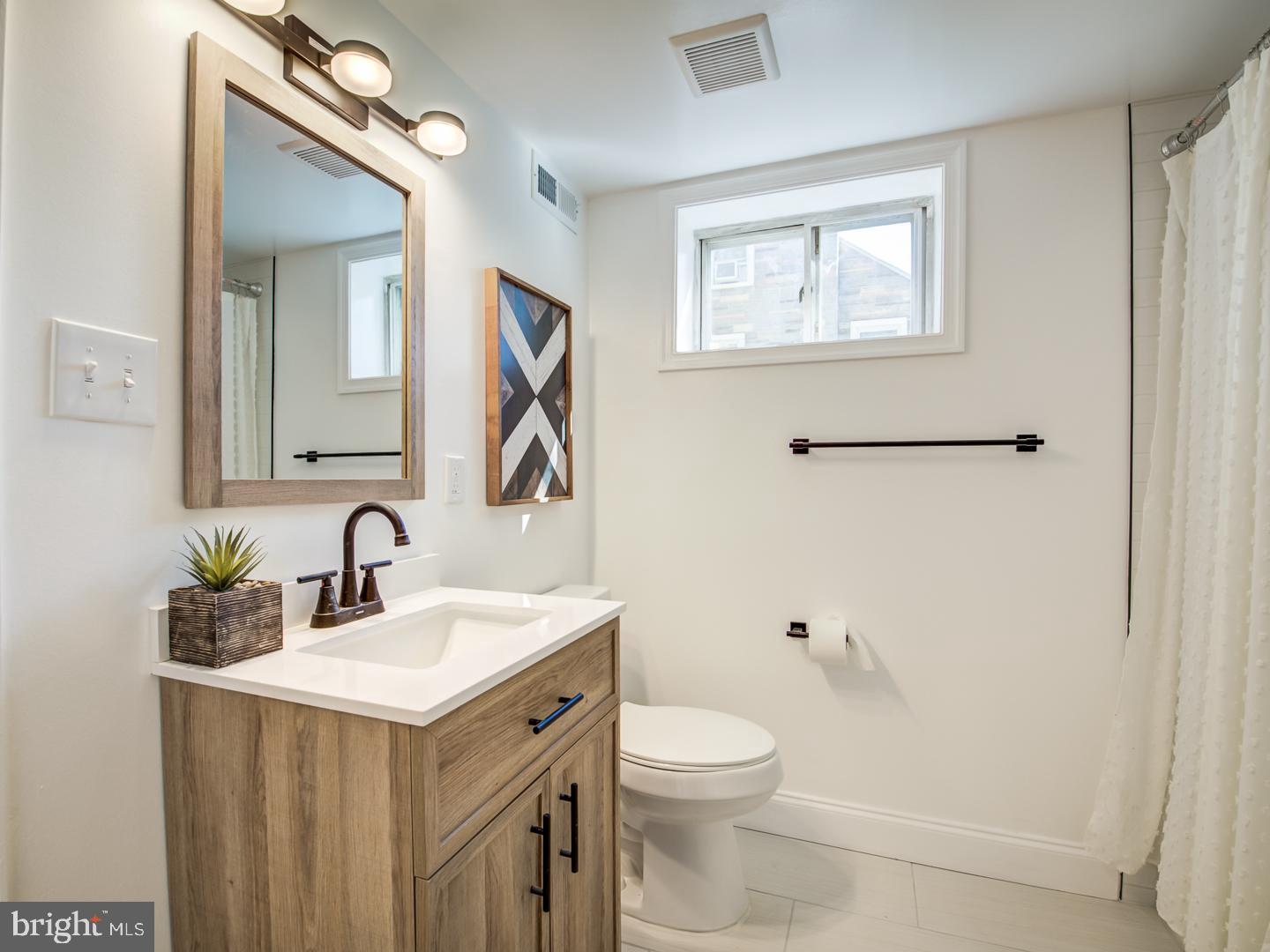 EAST COLUMBIA - Residential