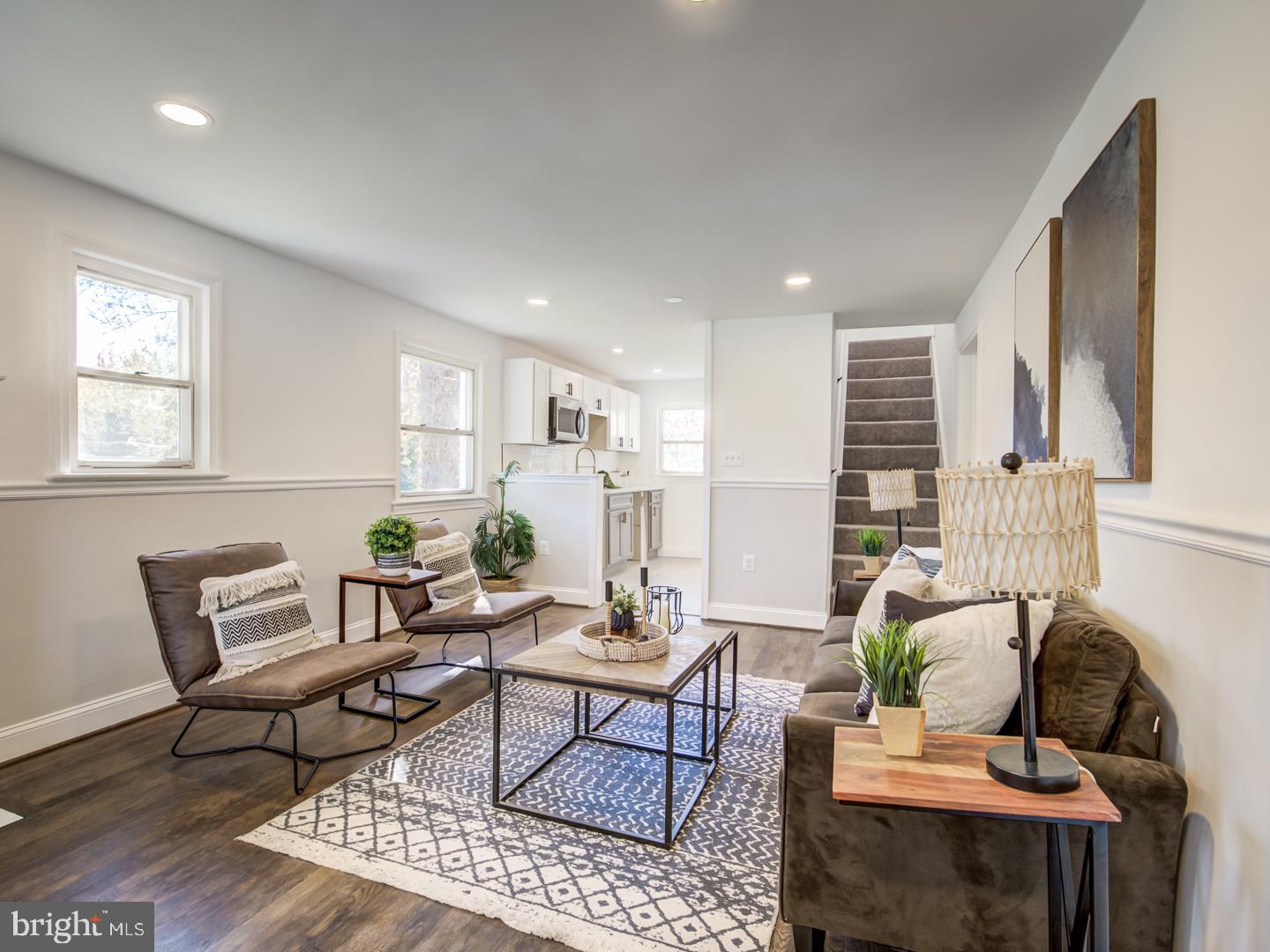 EAST COLUMBIA - Residential