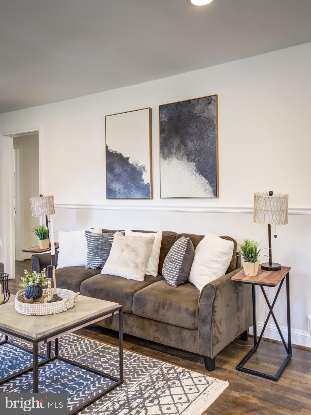 EAST COLUMBIA - Residential