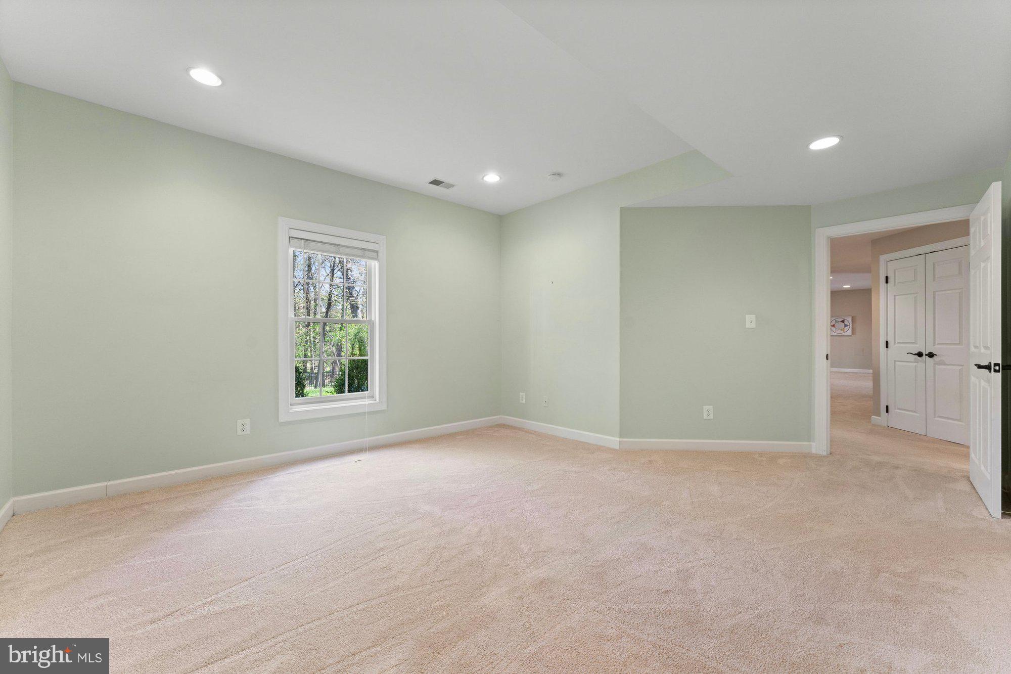 ASHGROVE WOODS - Residential