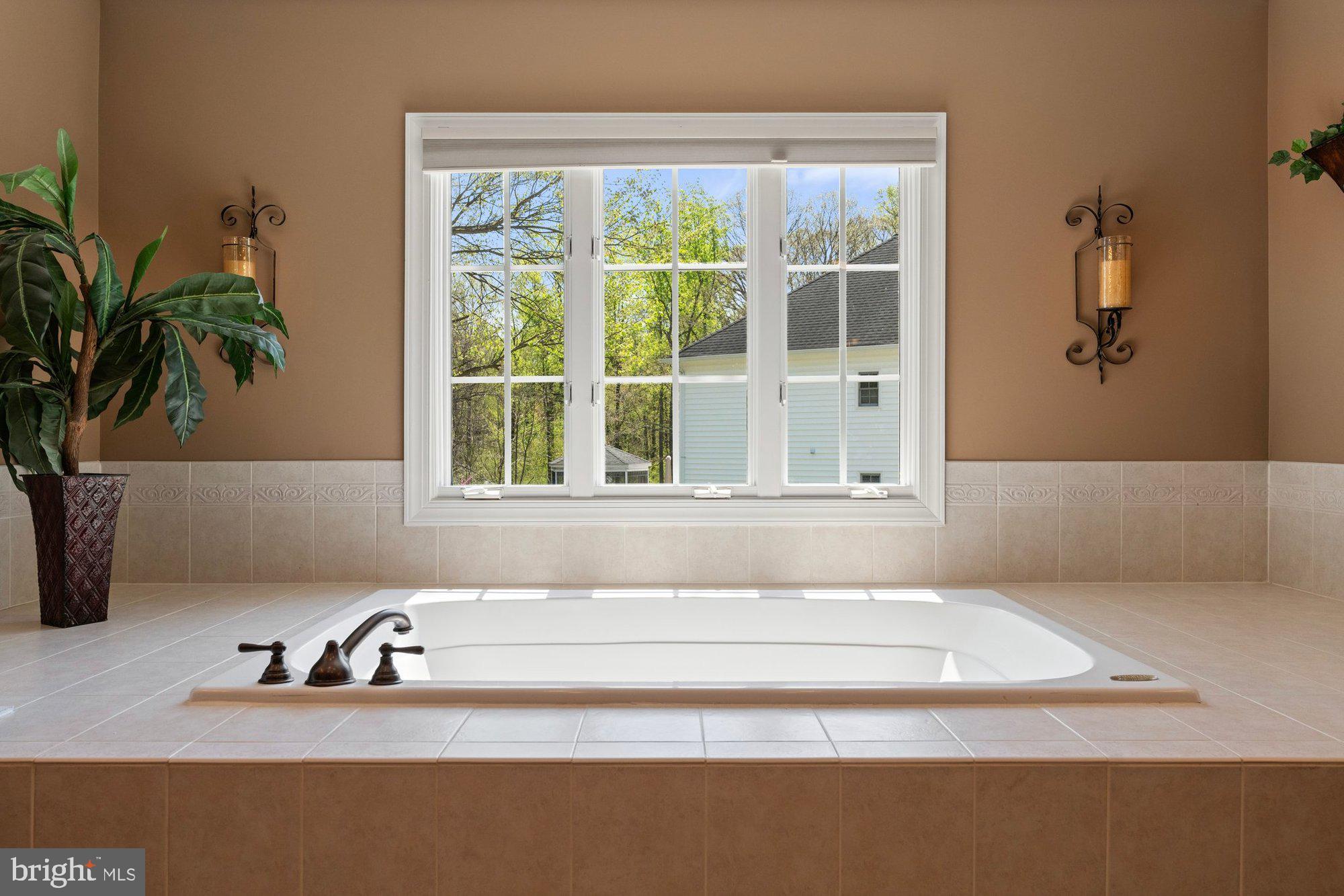 ASHGROVE WOODS - Residential