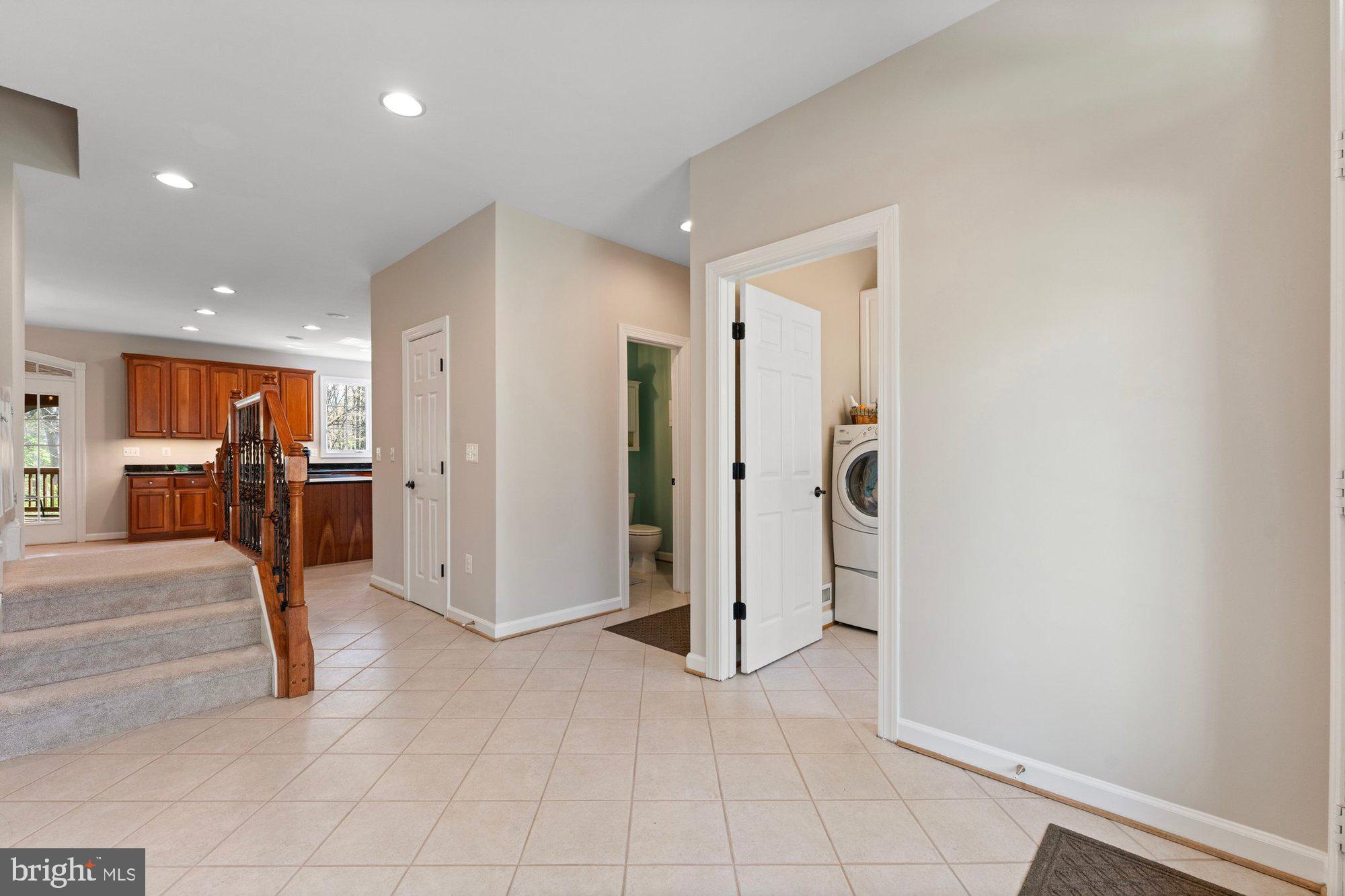 ASHGROVE WOODS - Residential