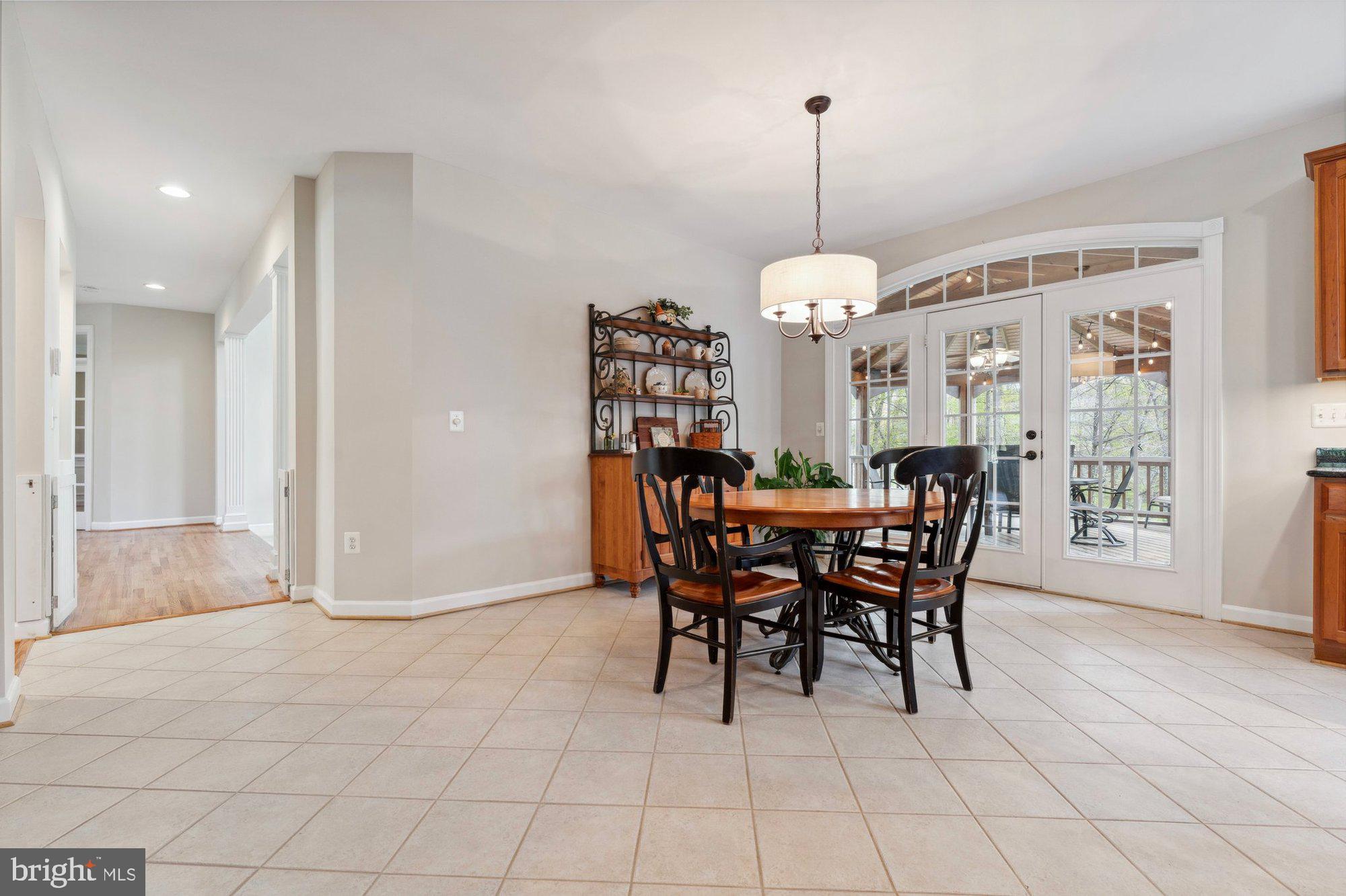 ASHGROVE WOODS - Residential