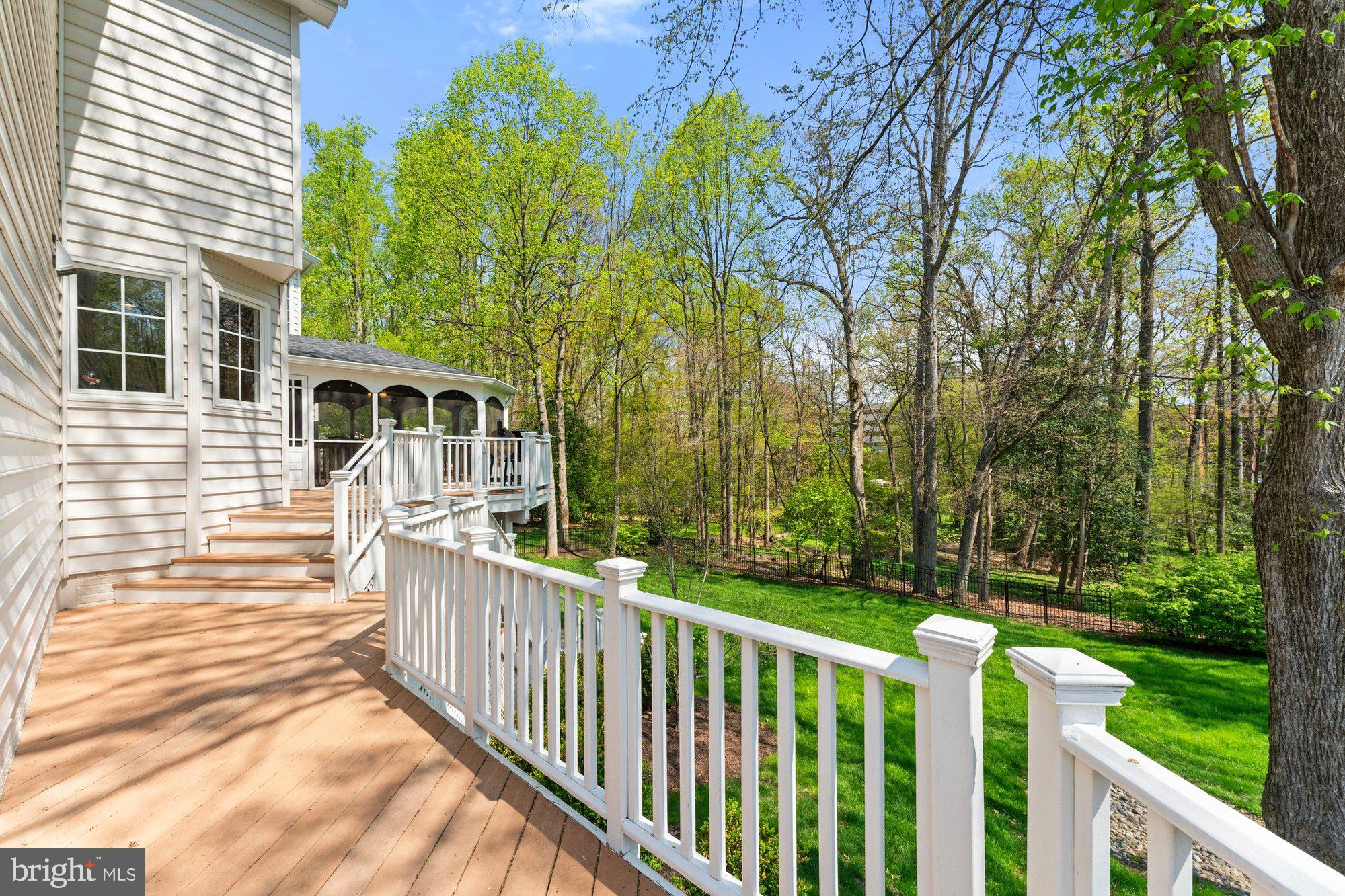 ASHGROVE WOODS - Residential