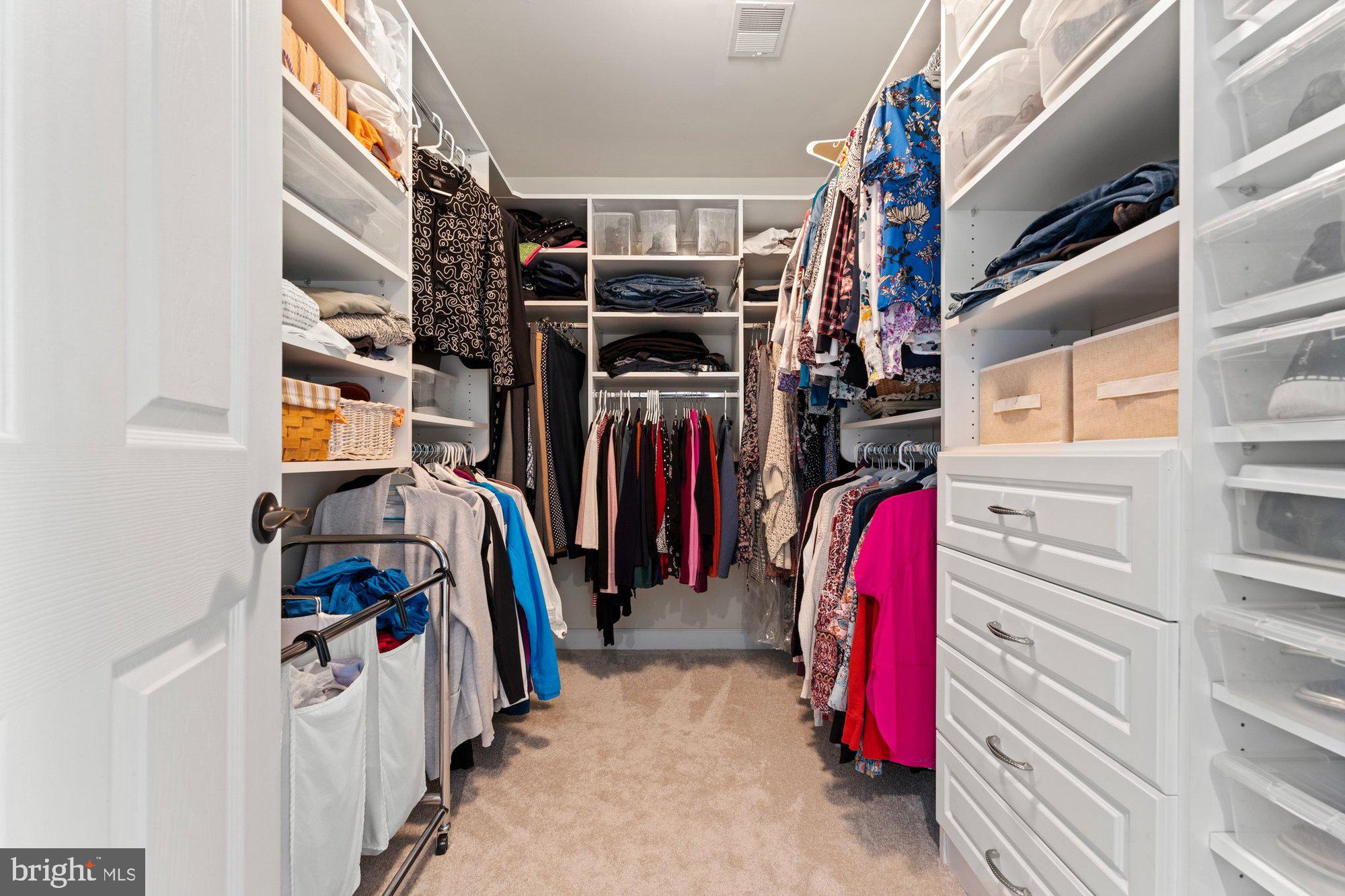 ASHGROVE WOODS - Residential