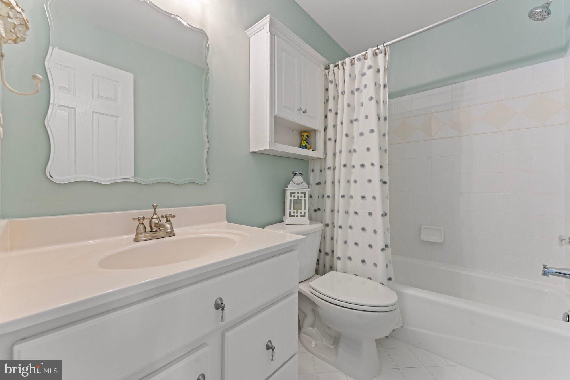 ASHGROVE WOODS - Residential