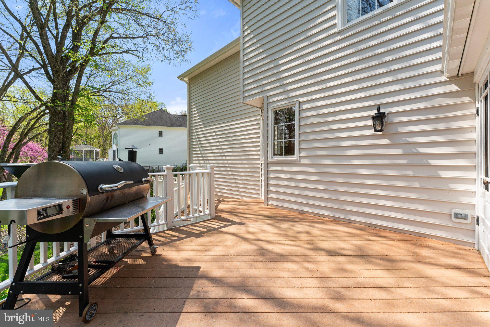 ASHGROVE WOODS - Residential