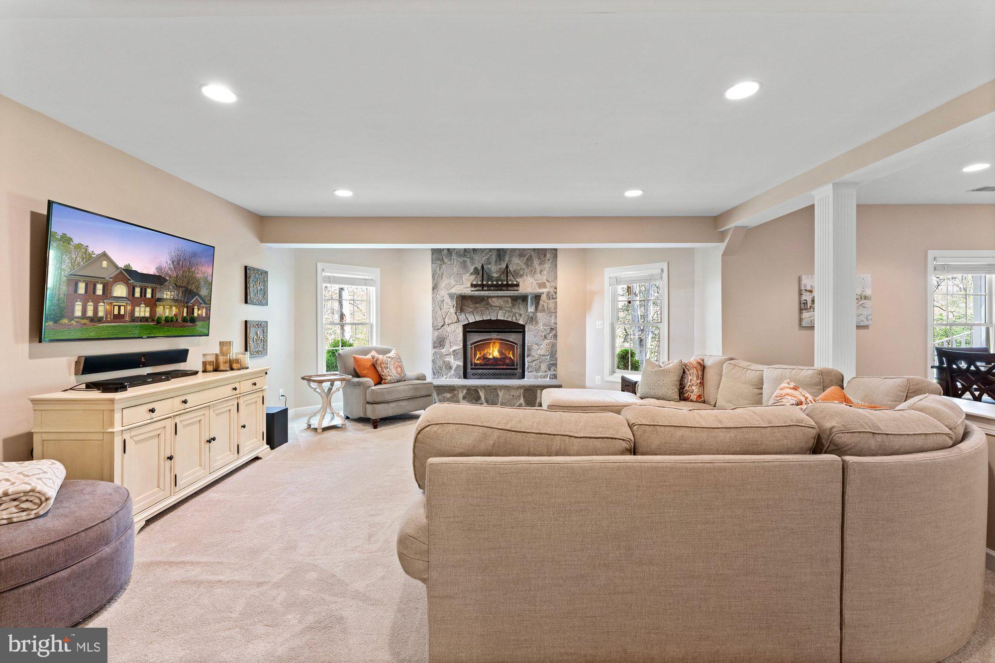 ASHGROVE WOODS - Residential