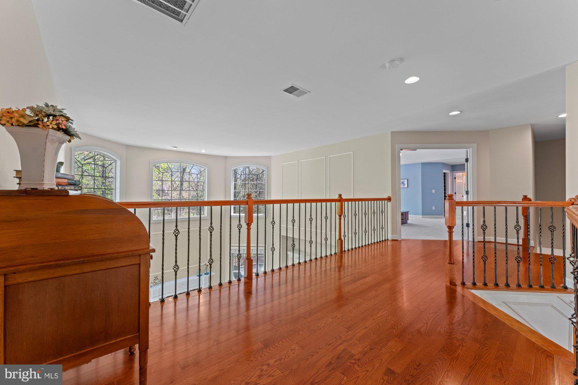 ASHGROVE WOODS - Residential