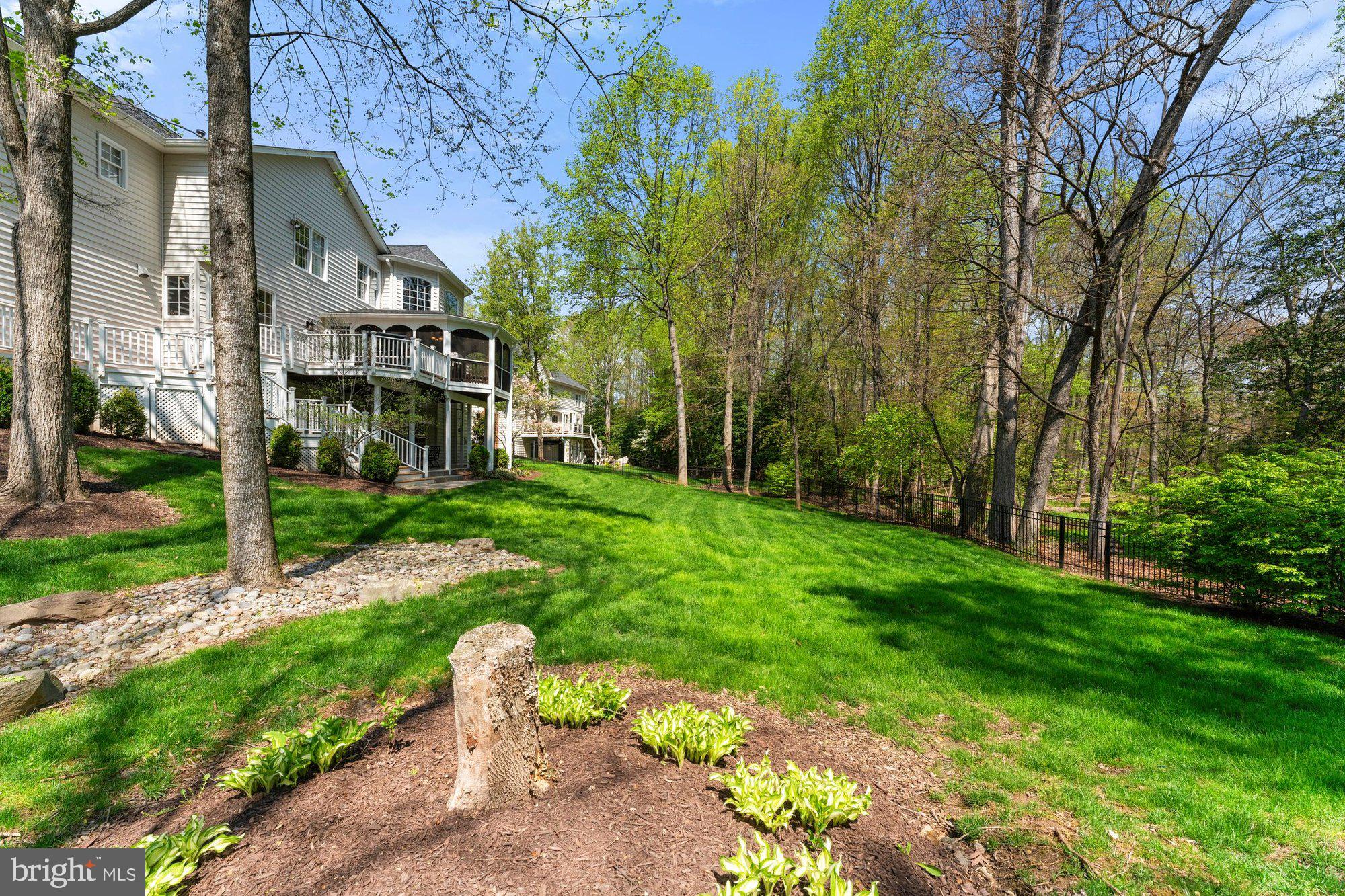 ASHGROVE WOODS - Residential