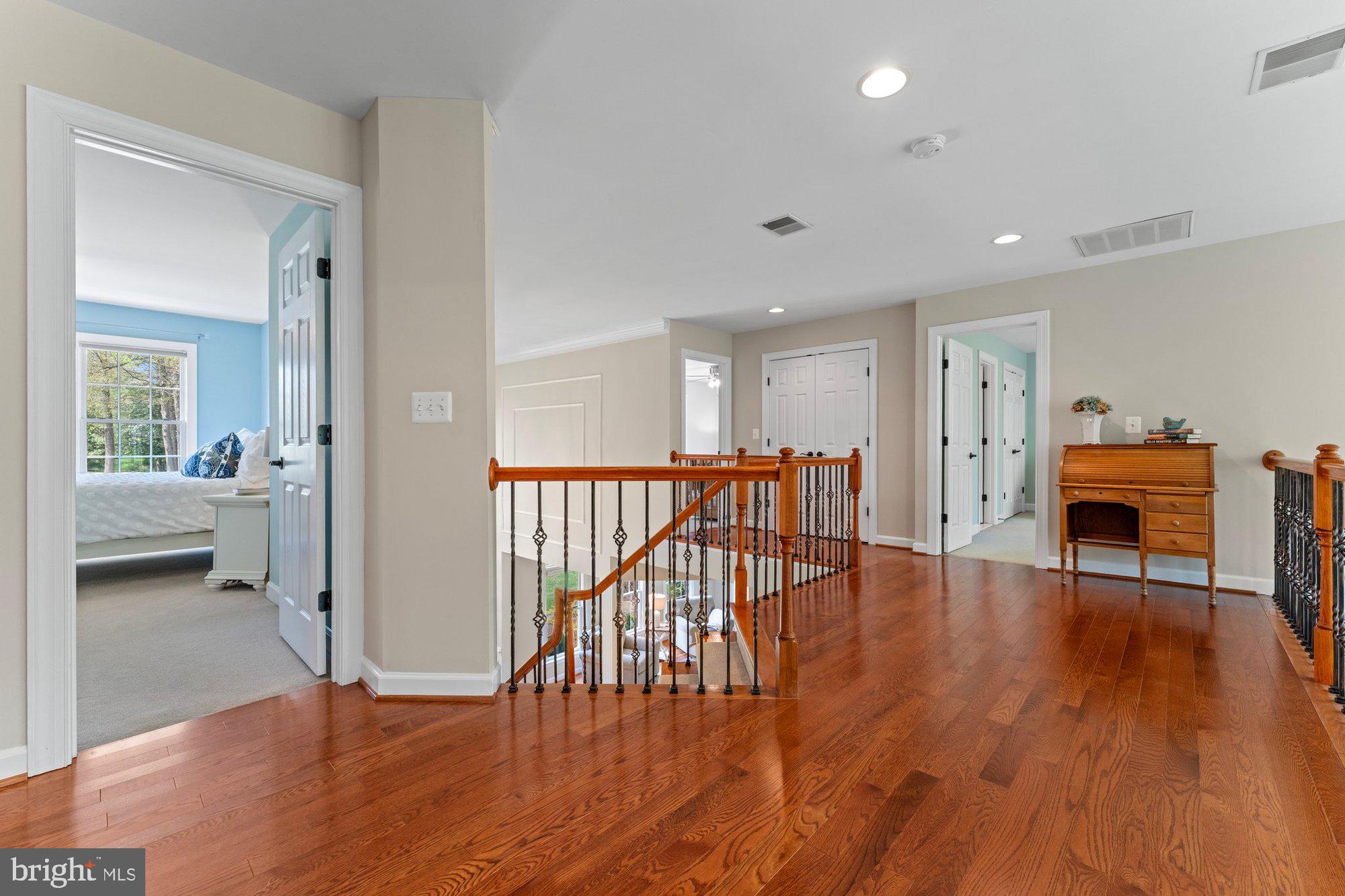 ASHGROVE WOODS - Residential