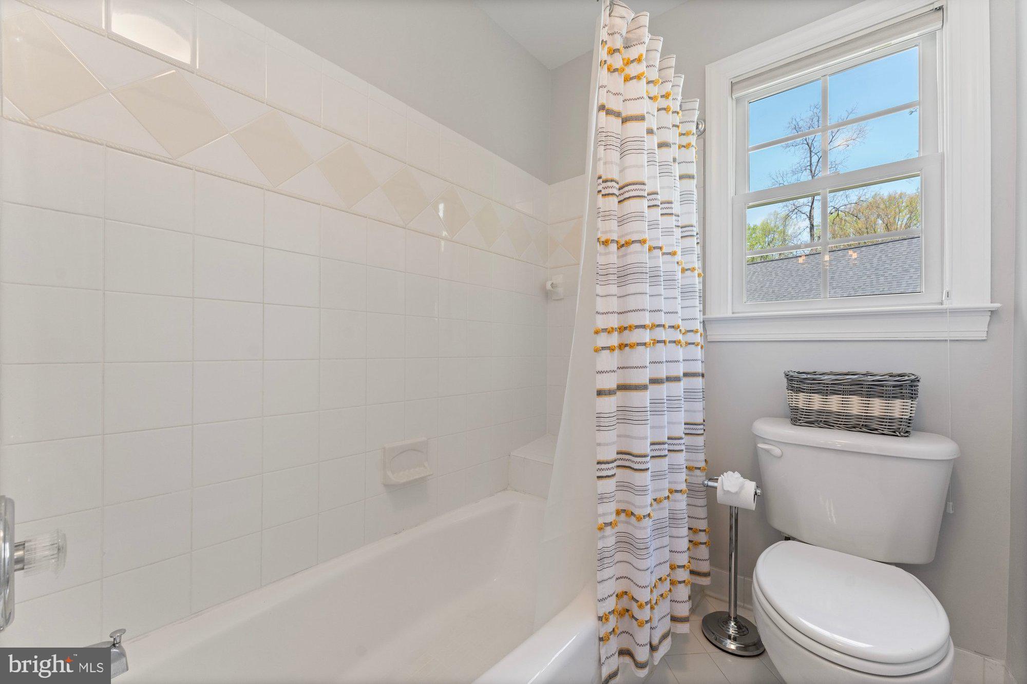 ASHGROVE WOODS - Residential