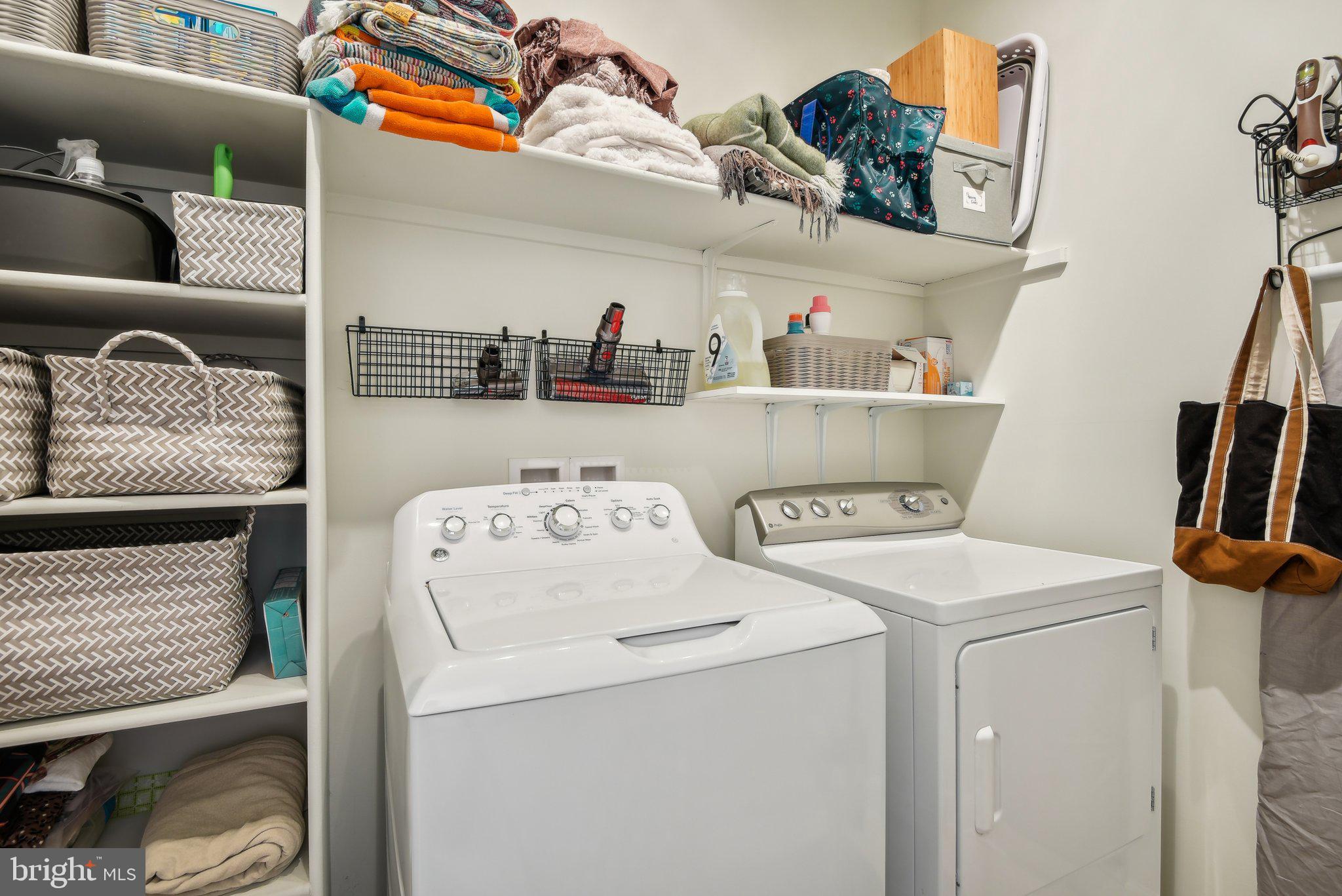 HIDDEN CREEK - Residential