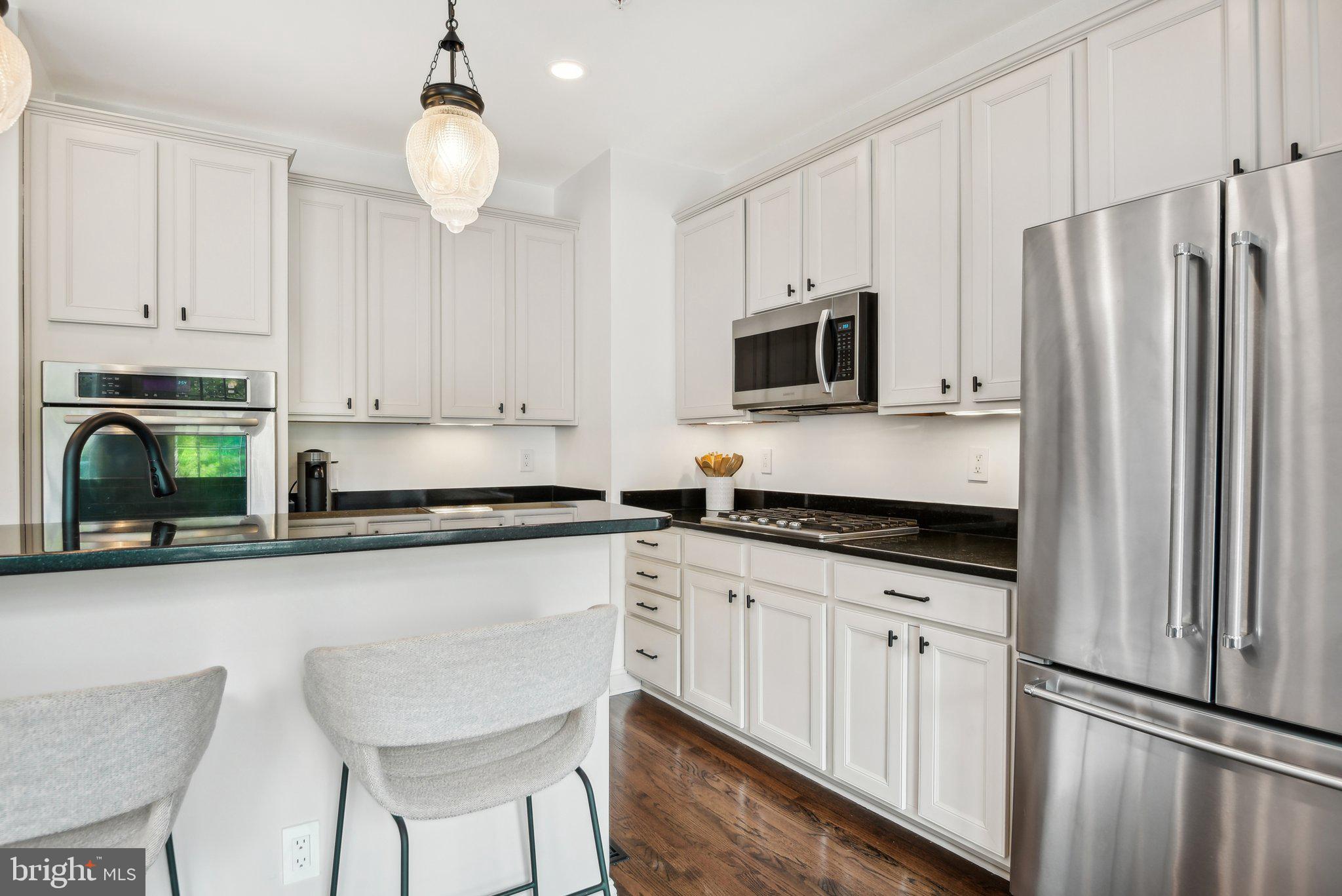 HIDDEN CREEK - Residential