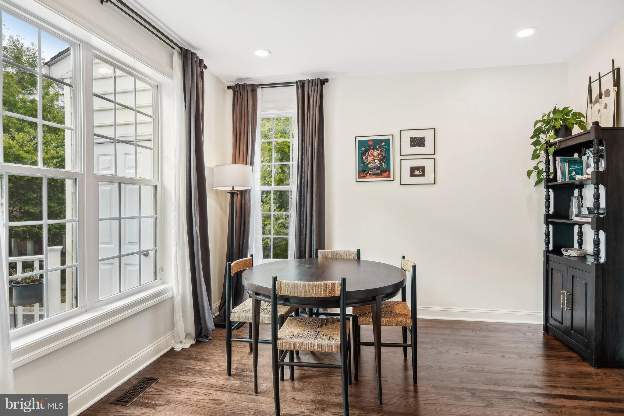 HIDDEN CREEK - Residential