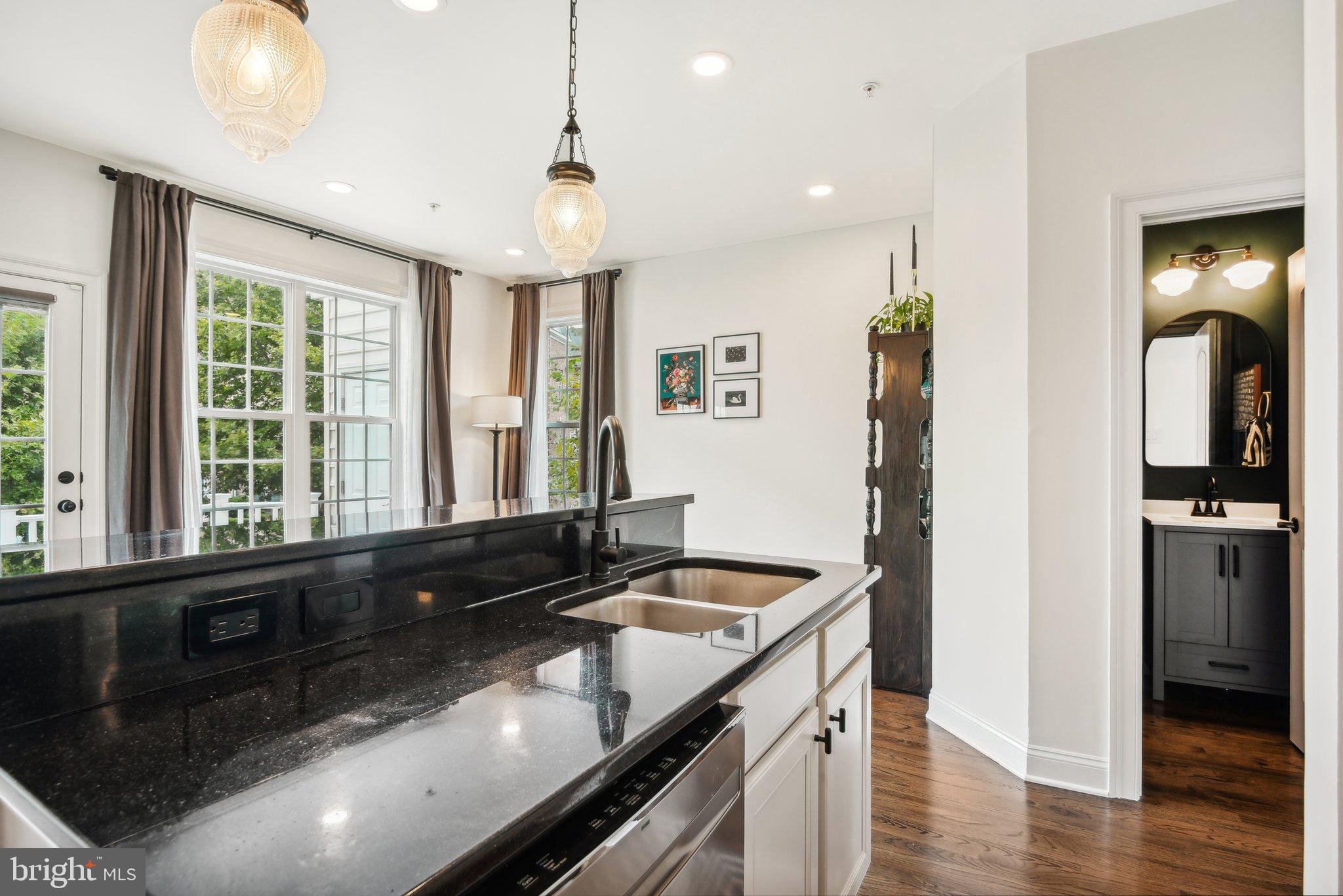 HIDDEN CREEK - Residential