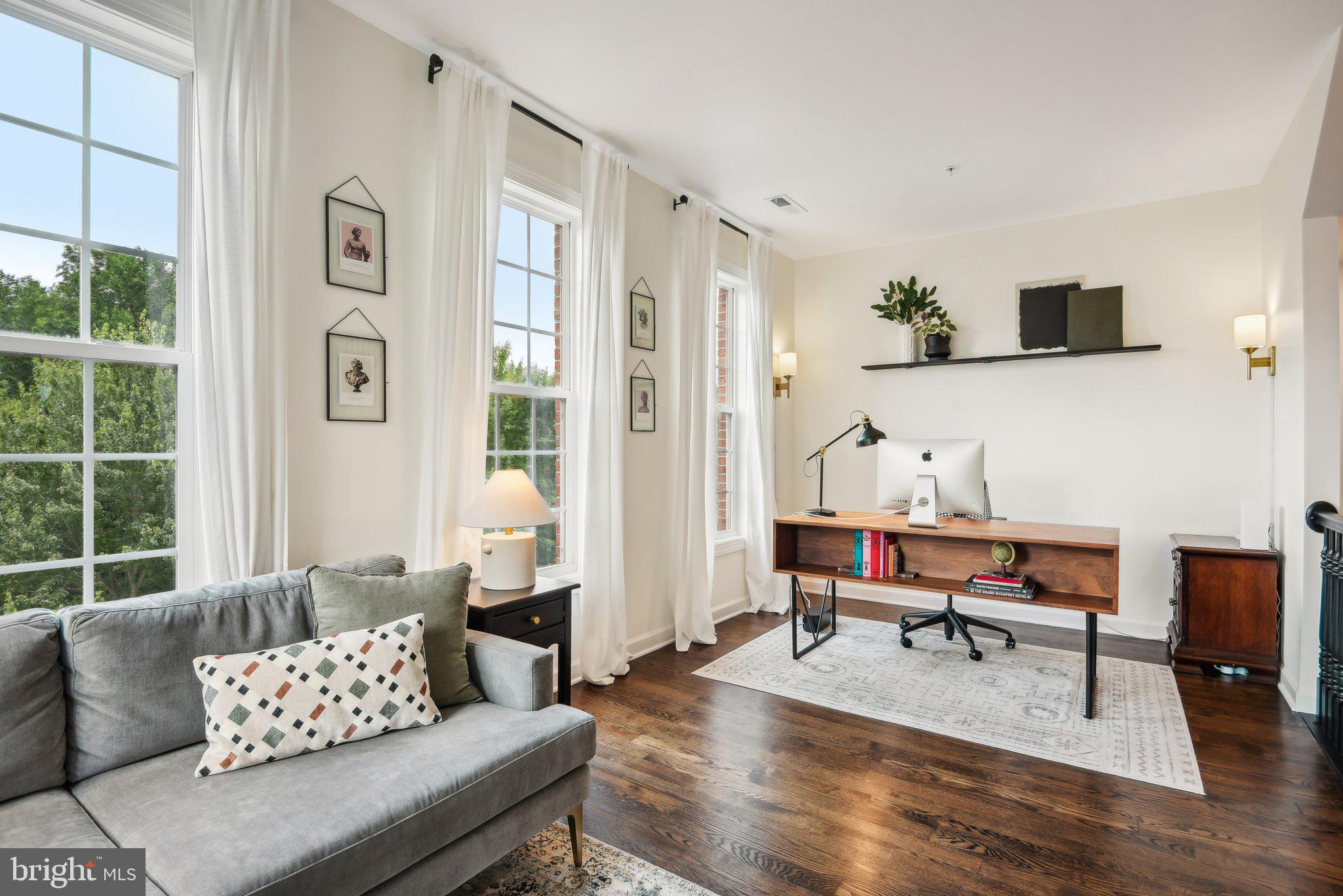 HIDDEN CREEK - Residential