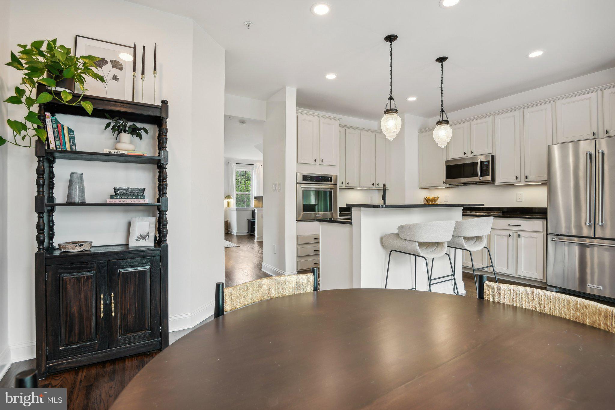 HIDDEN CREEK - Residential