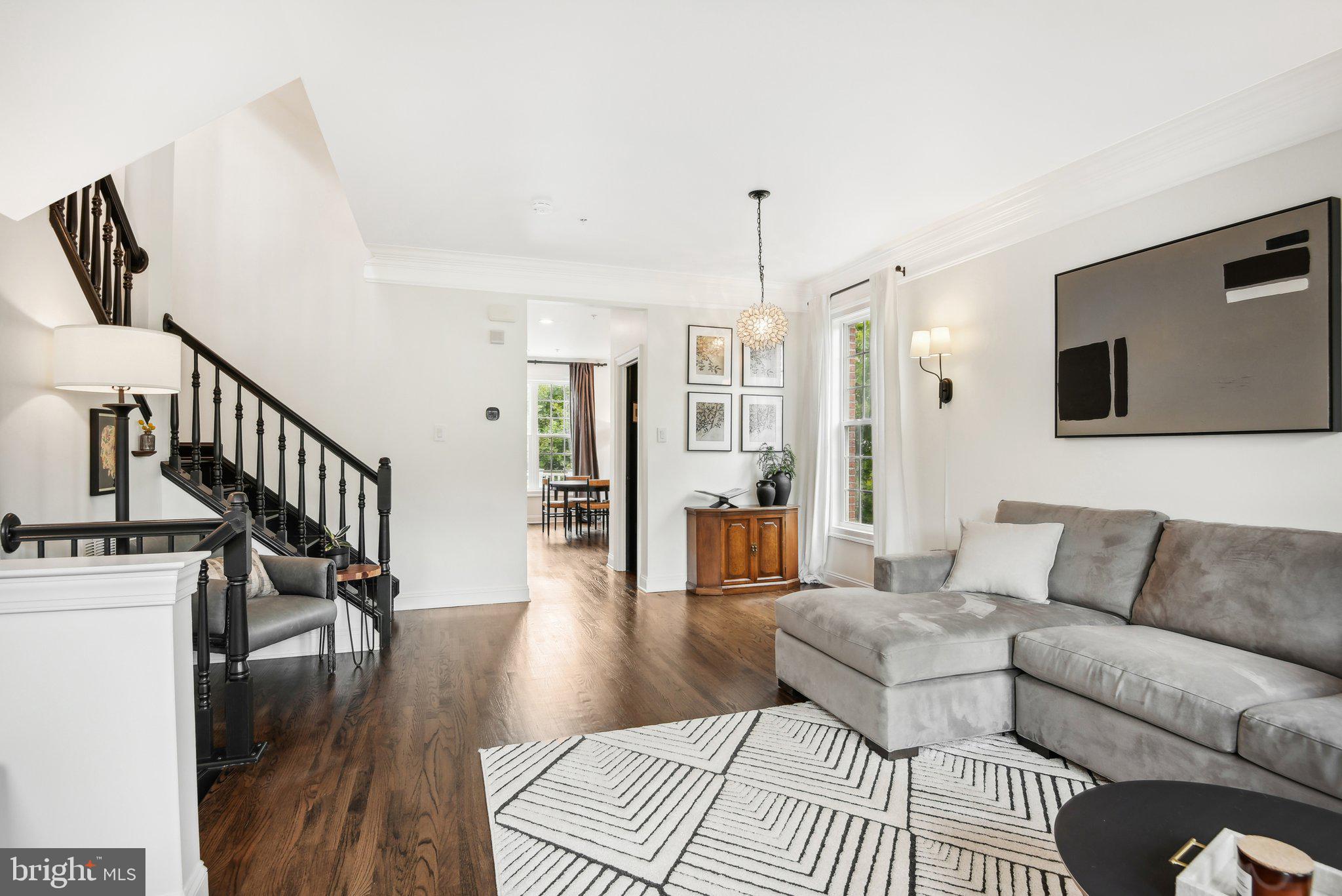 HIDDEN CREEK - Residential