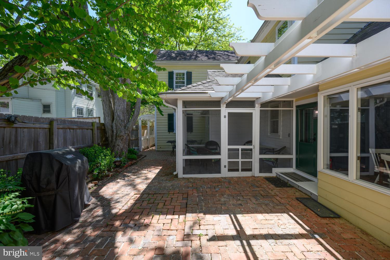 HISTORIC CHESTERTOWN - Residential