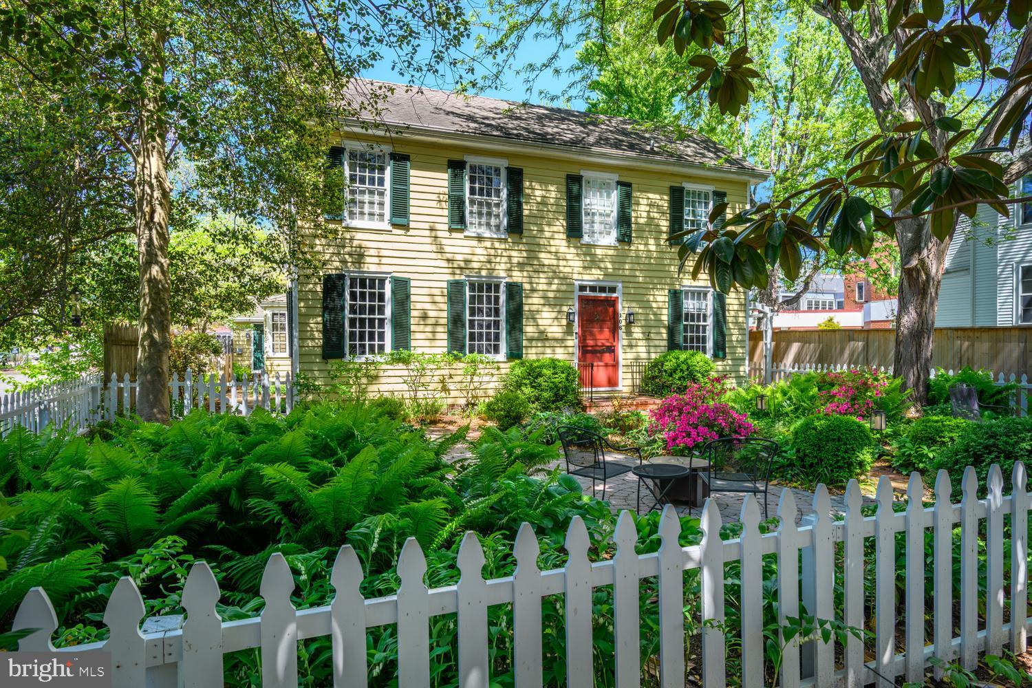 HISTORIC CHESTERTOWN - Residential