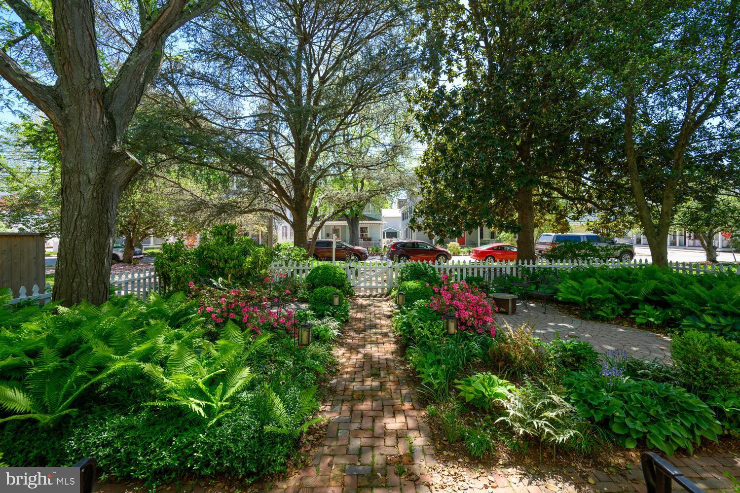 HISTORIC CHESTERTOWN - Residential