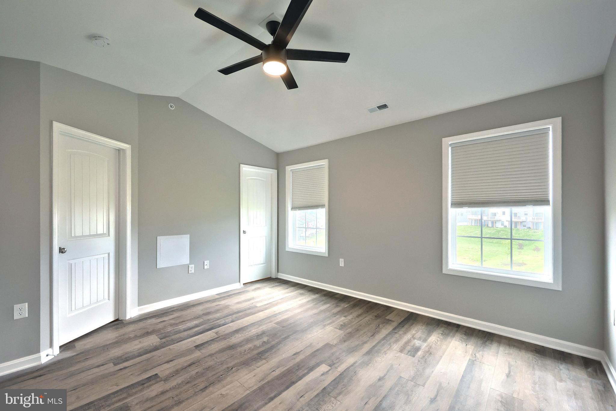 HUDSON RIDGE - Residential