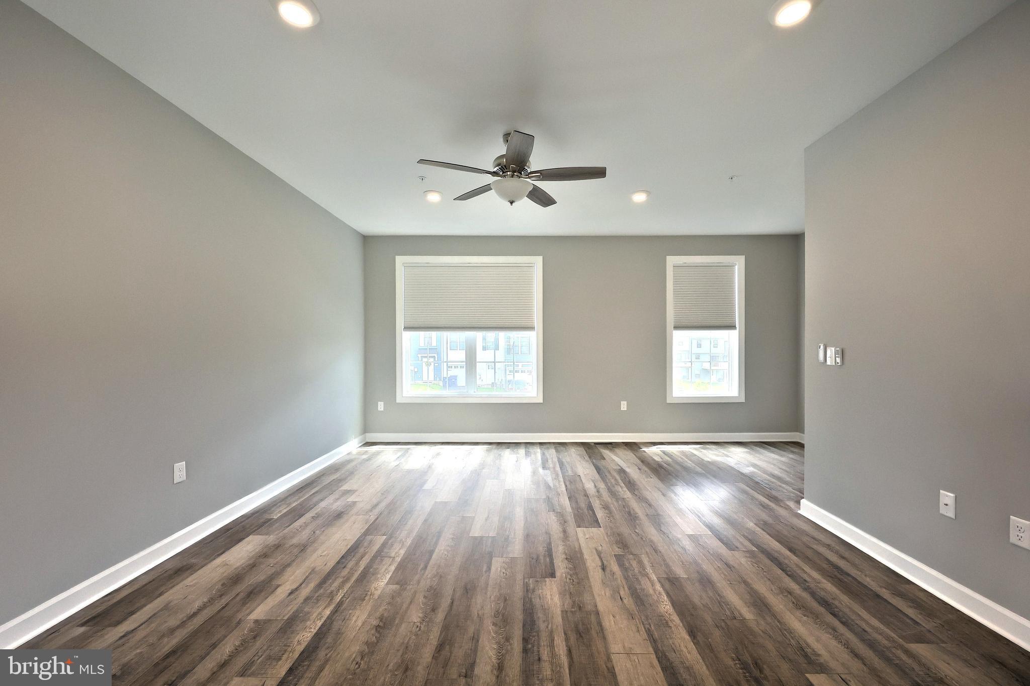 HUDSON RIDGE - Residential