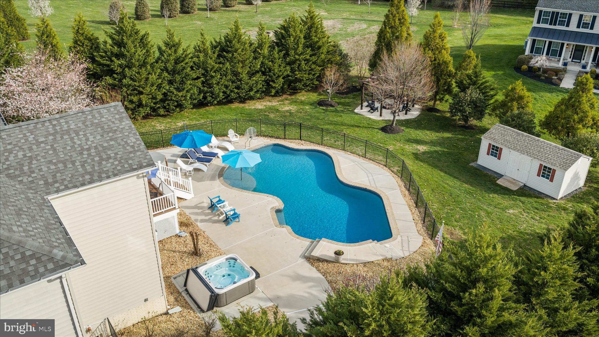 BROOKSIDE - Residential