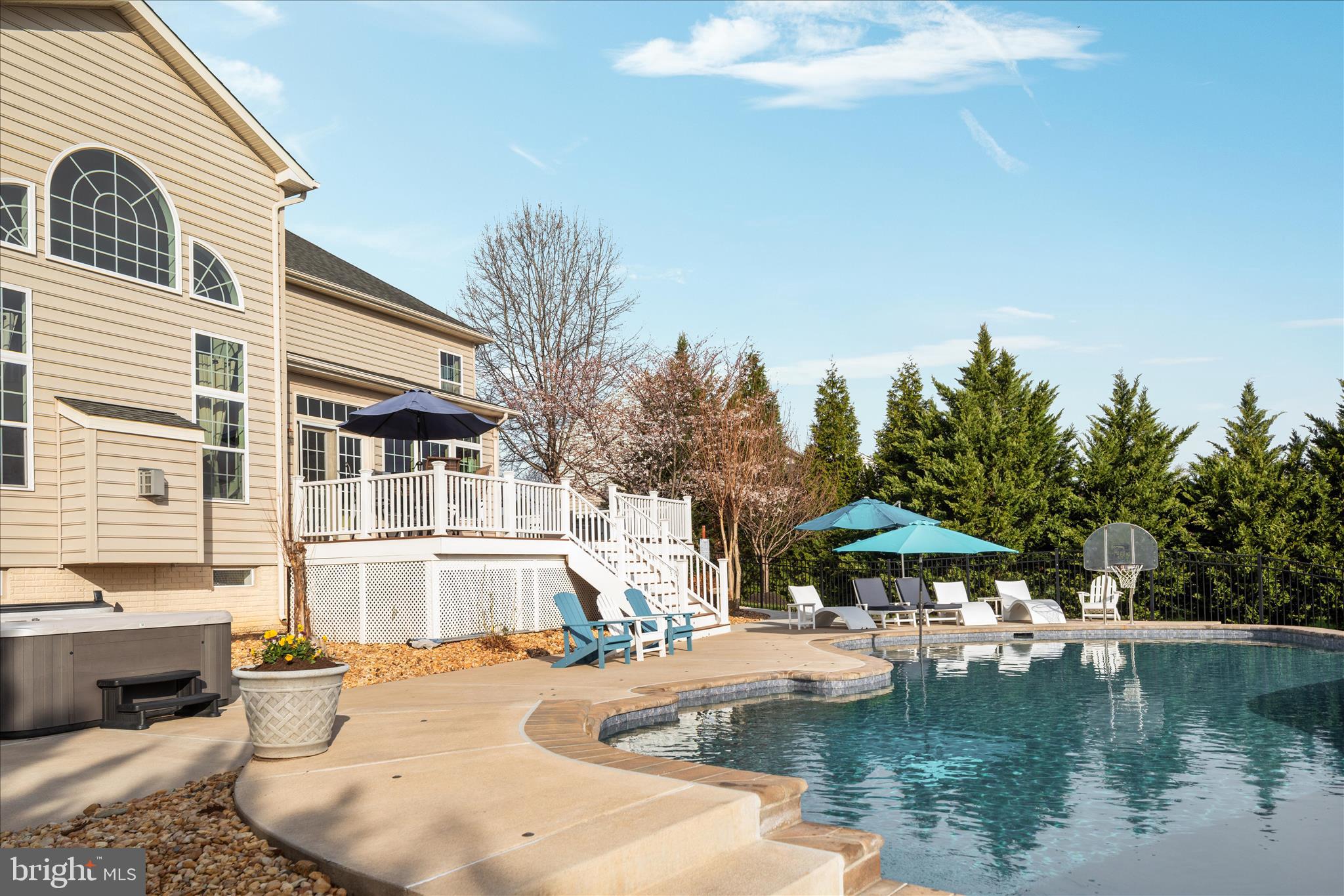 BROOKSIDE - Residential