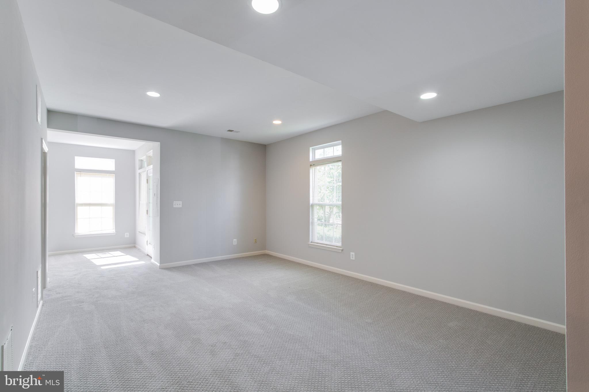 PORT POTOMAC - Residential