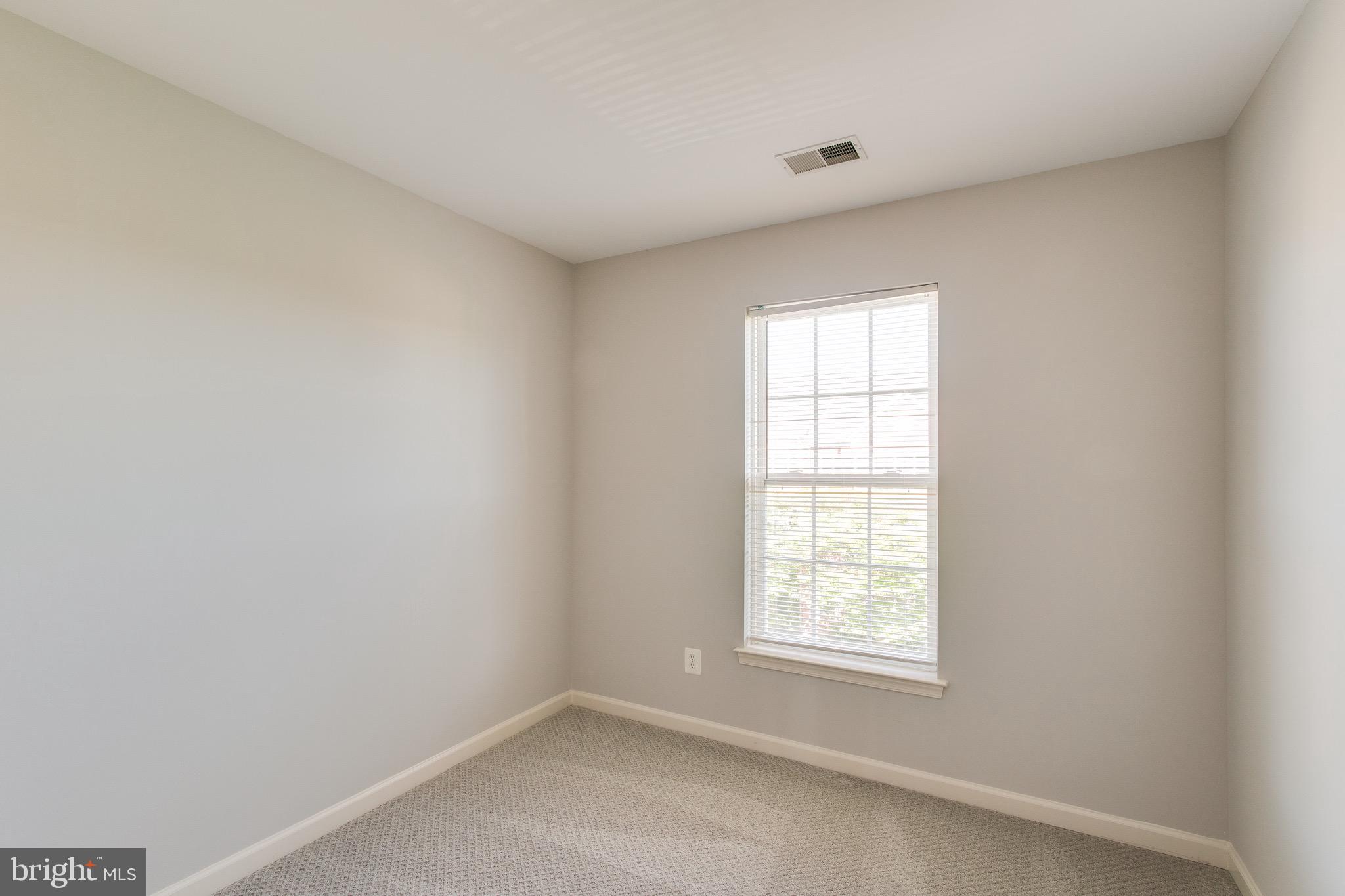 PORT POTOMAC - Residential