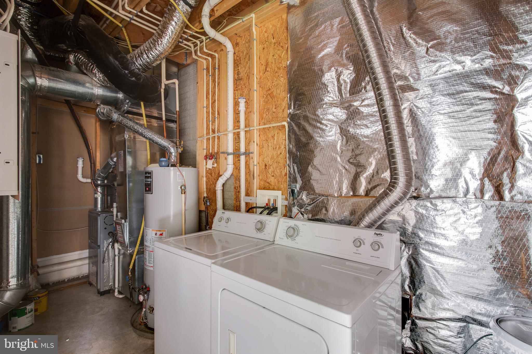 PORT POTOMAC - Residential