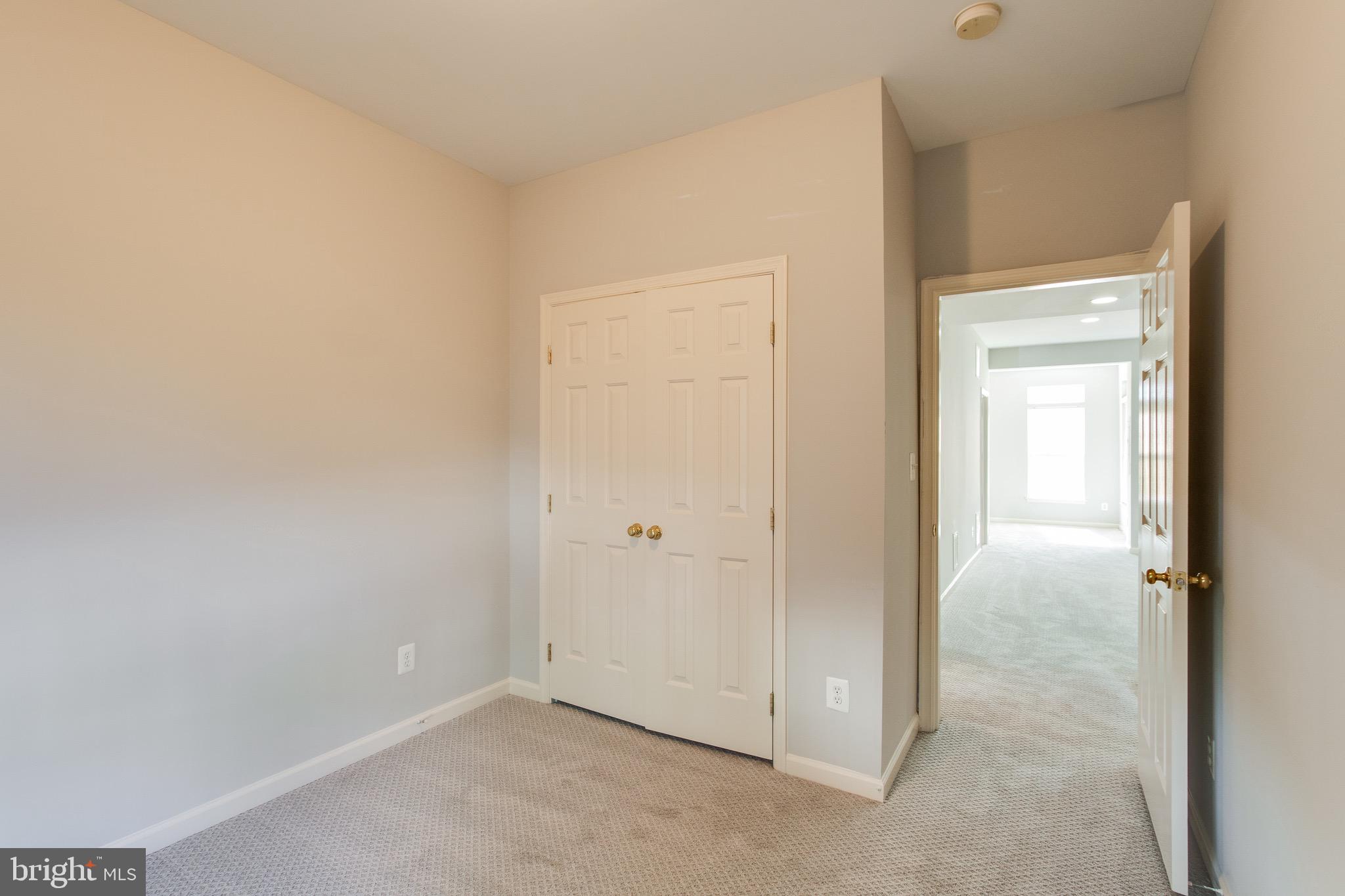 PORT POTOMAC - Residential