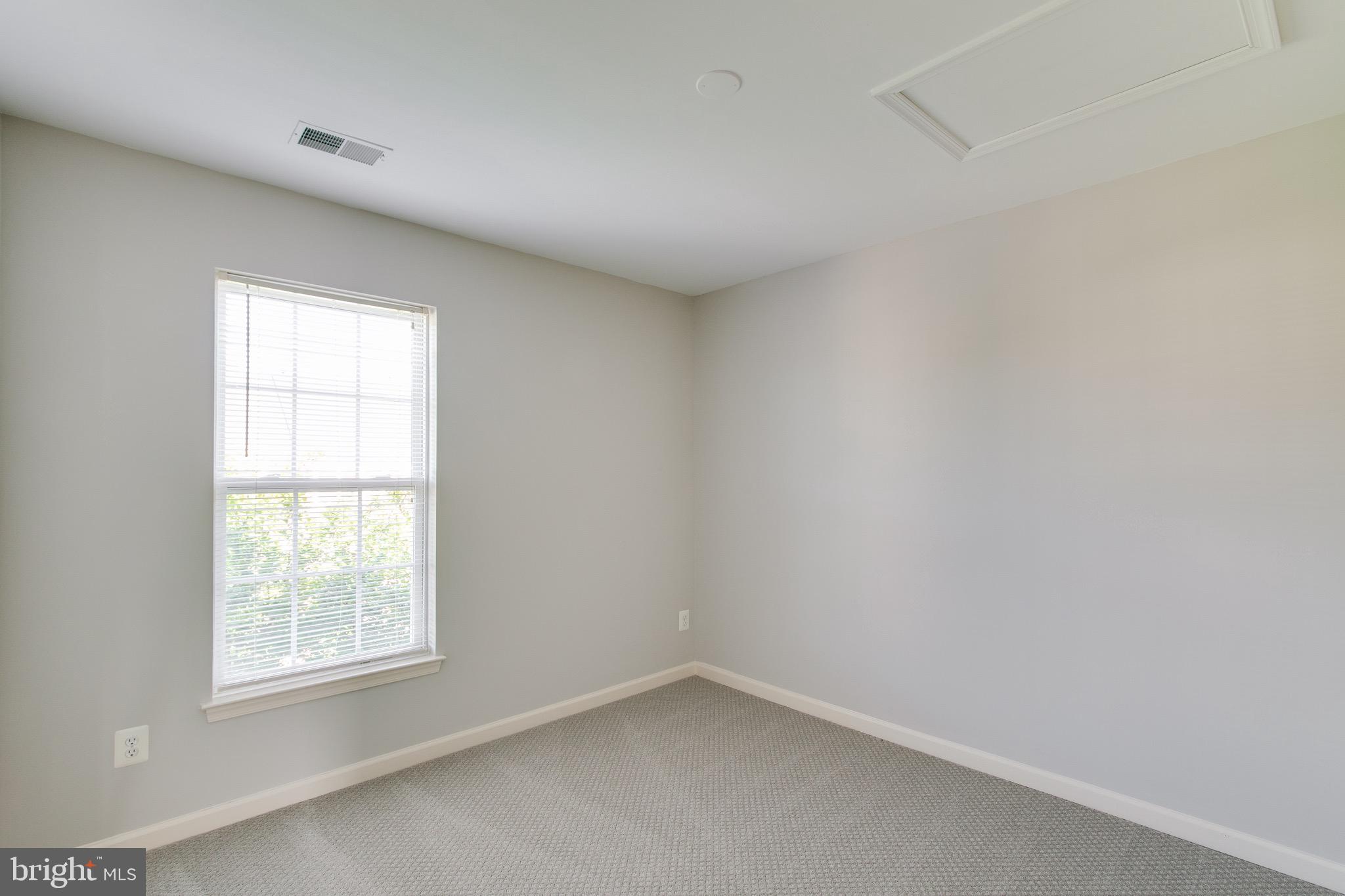 PORT POTOMAC - Residential