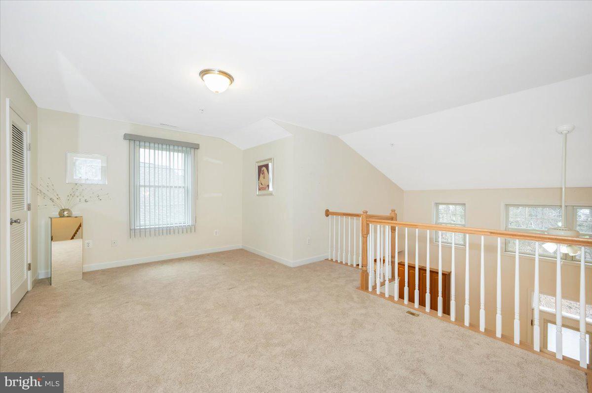 THE HOMES AT STRAWBRIDGE MEADOWS - Residential