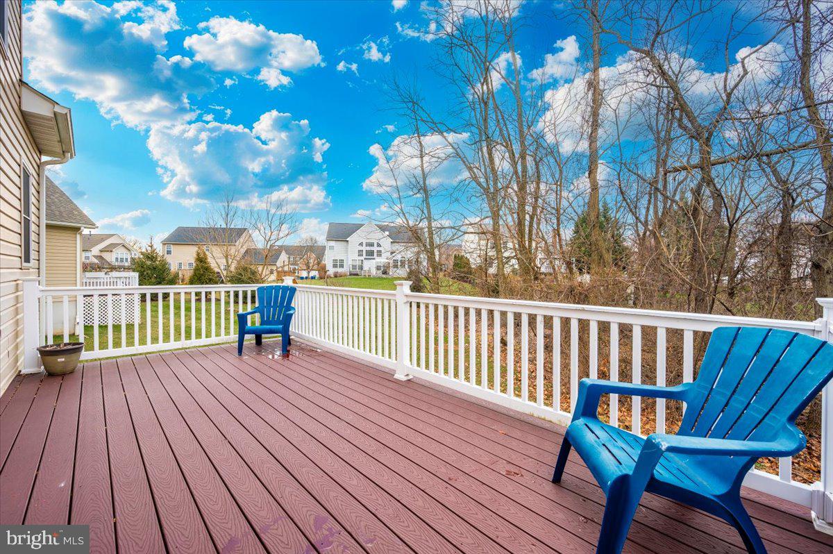 THE HOMES AT STRAWBRIDGE MEADOWS - Residential