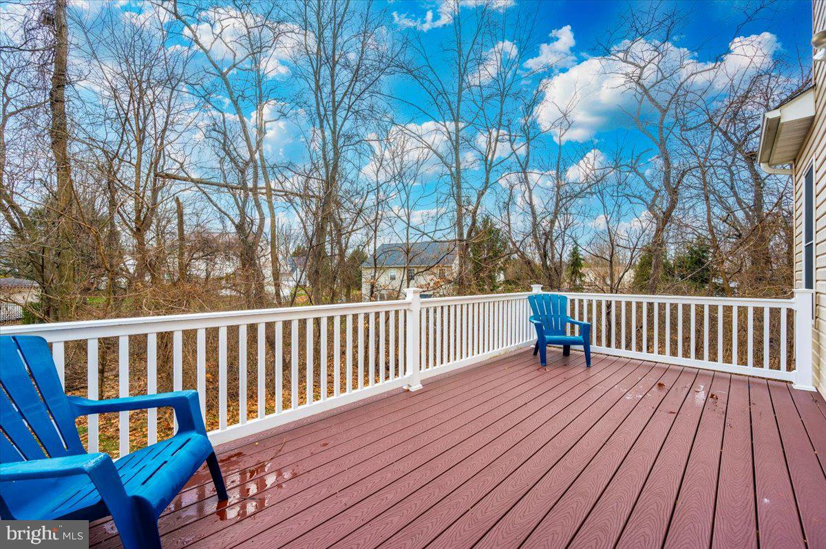 THE HOMES AT STRAWBRIDGE MEADOWS - Residential