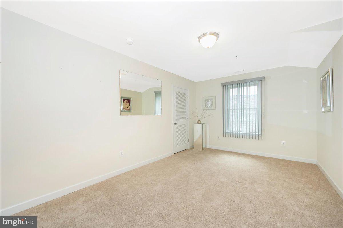 THE HOMES AT STRAWBRIDGE MEADOWS - Residential