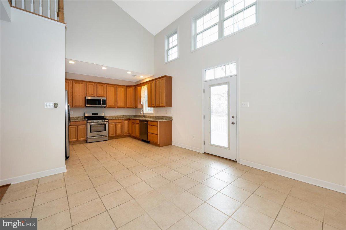 THE HOMES AT STRAWBRIDGE MEADOWS - Residential