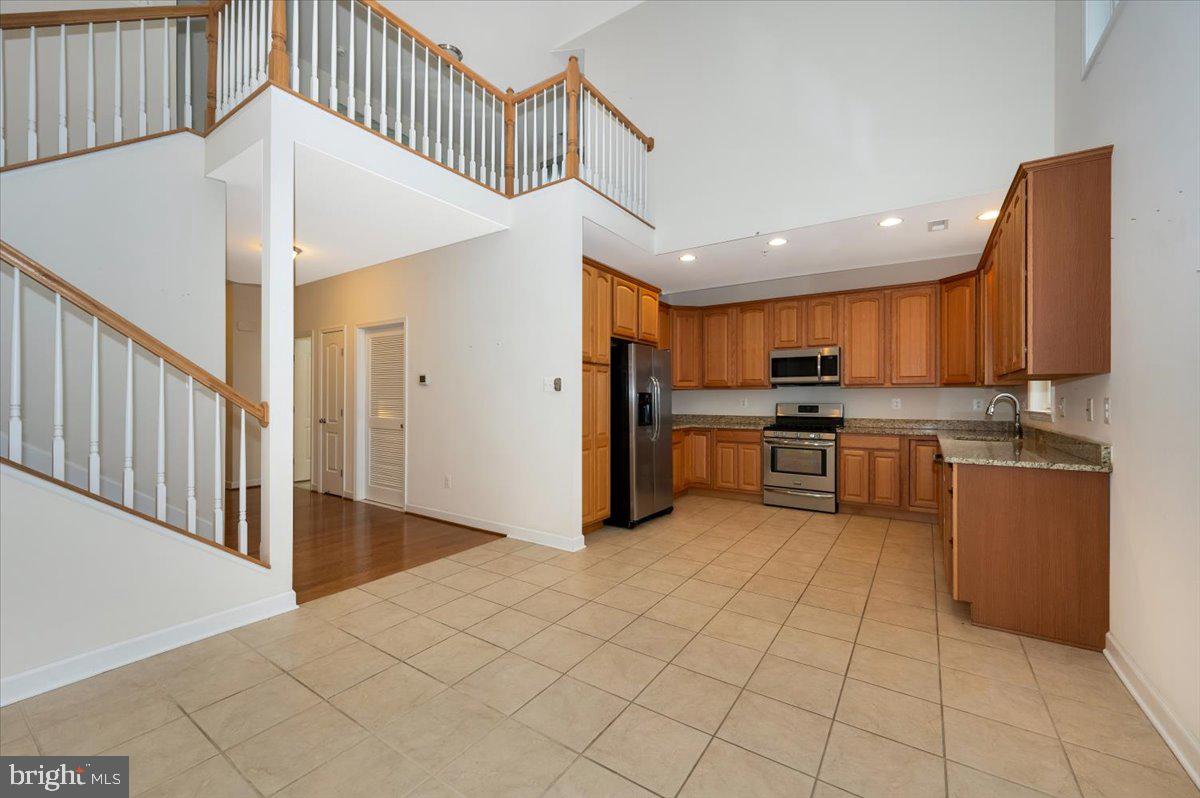 THE HOMES AT STRAWBRIDGE MEADOWS - Residential