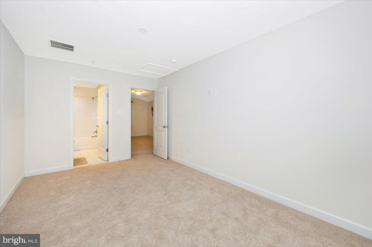 THE HOMES AT STRAWBRIDGE MEADOWS - Residential