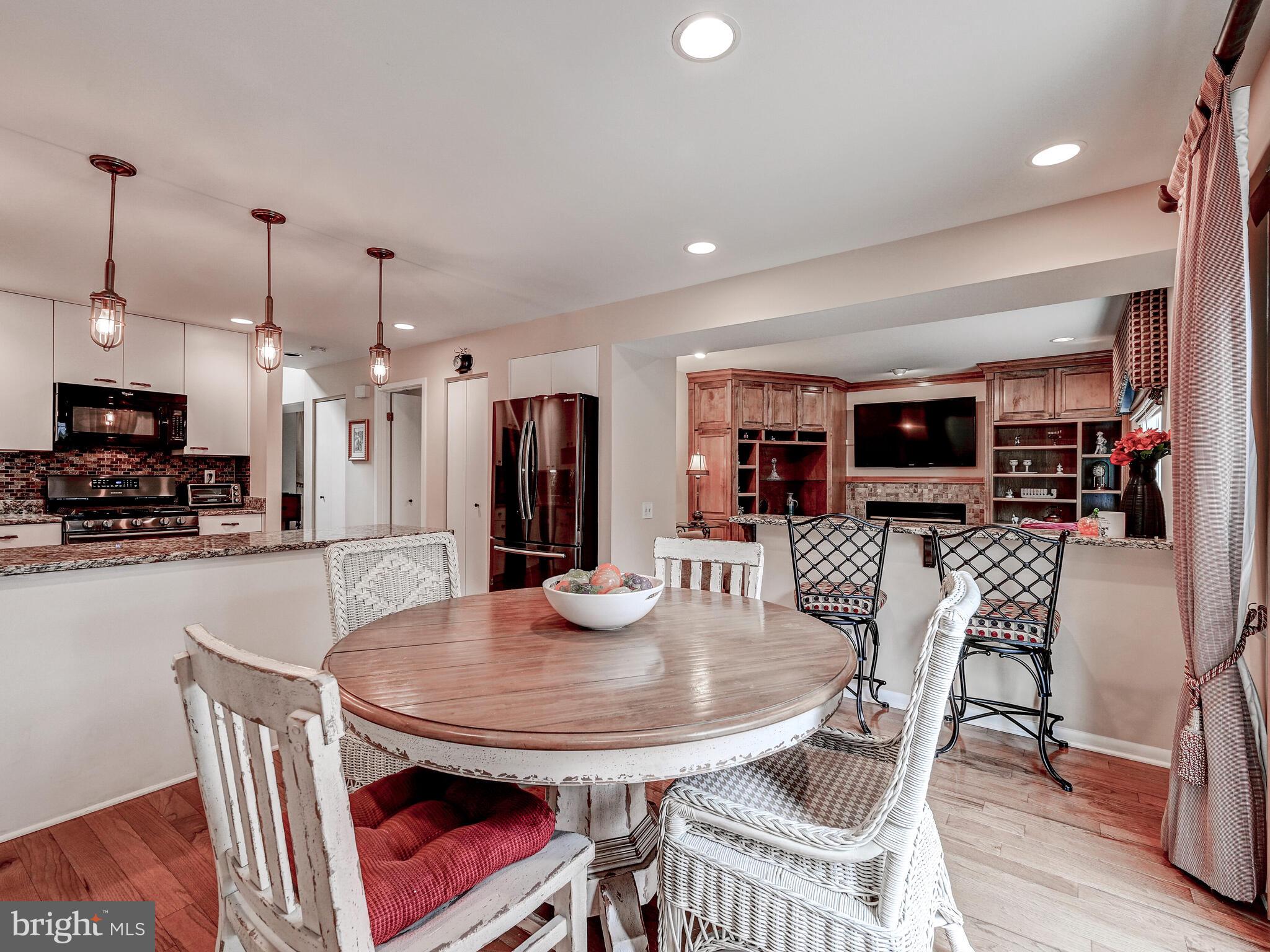 VELVET HILLS SOUTH - Residential