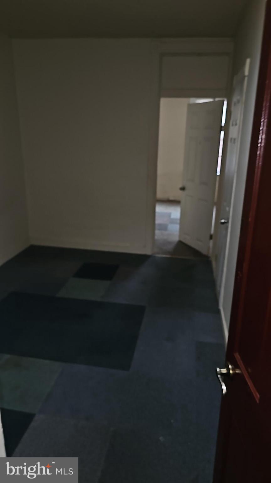 BROADWAY EAST - Residential