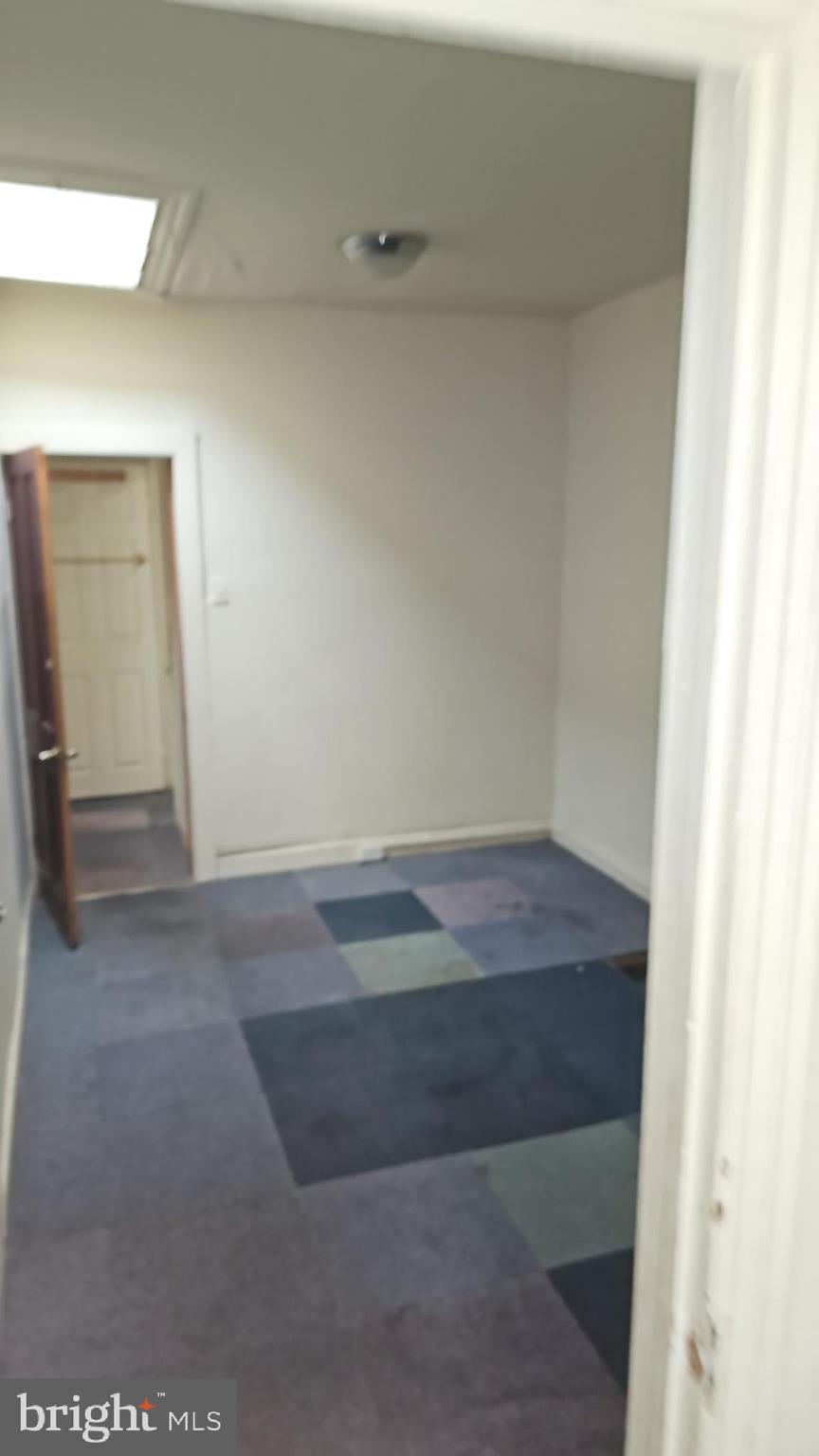 BROADWAY EAST - Residential