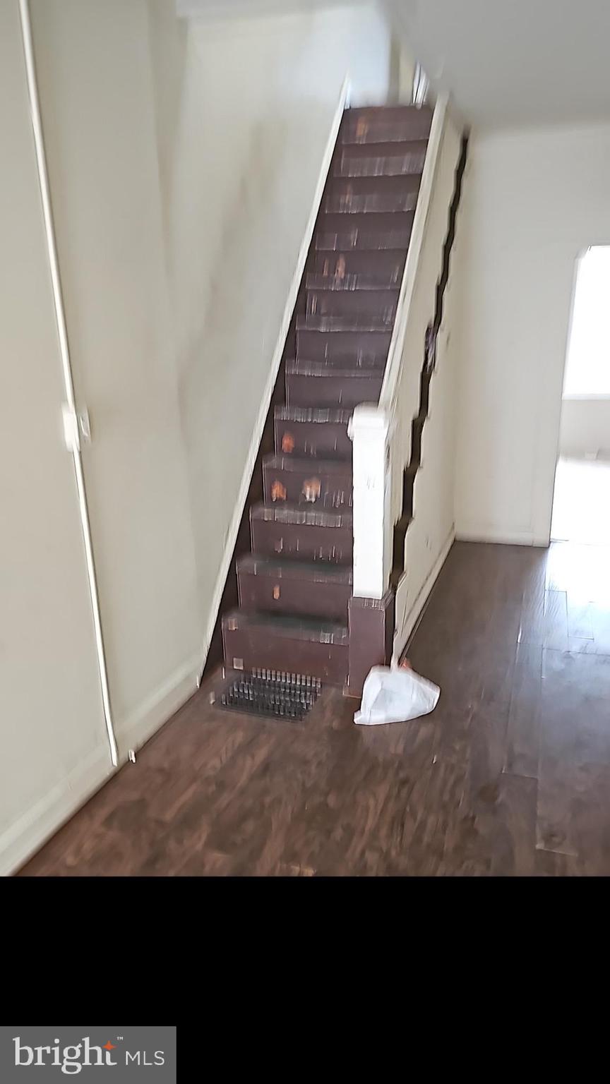 BROADWAY EAST - Residential