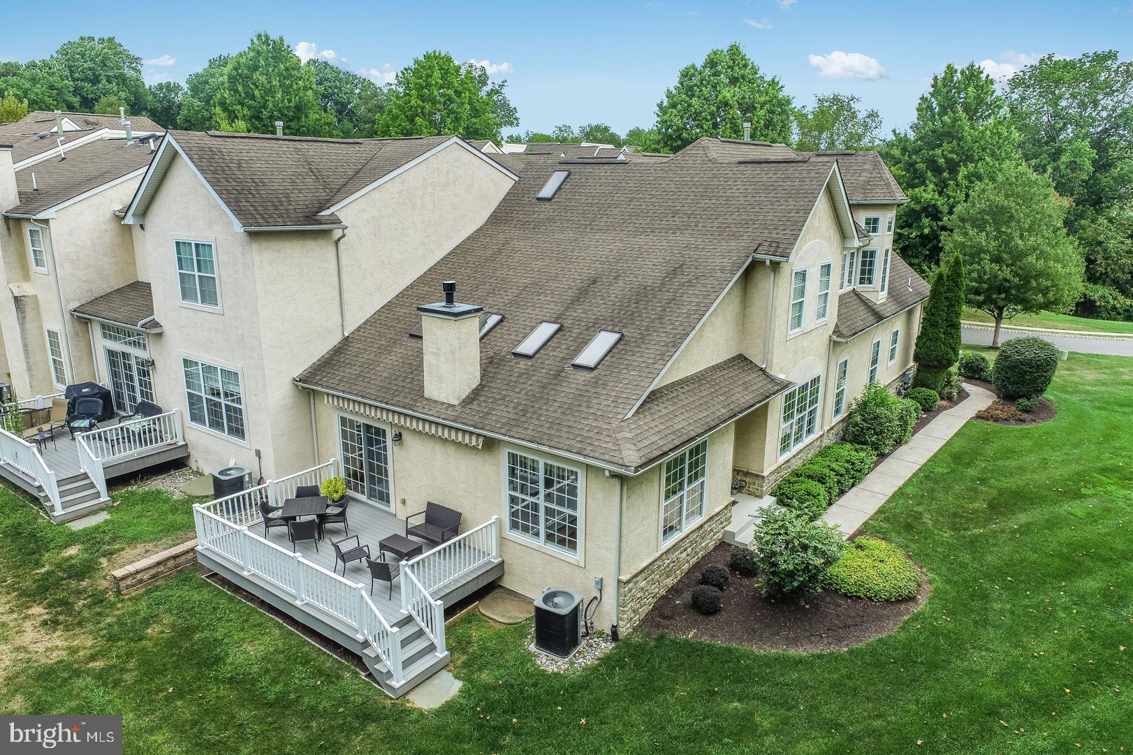 CHERRY CREEK - Residential