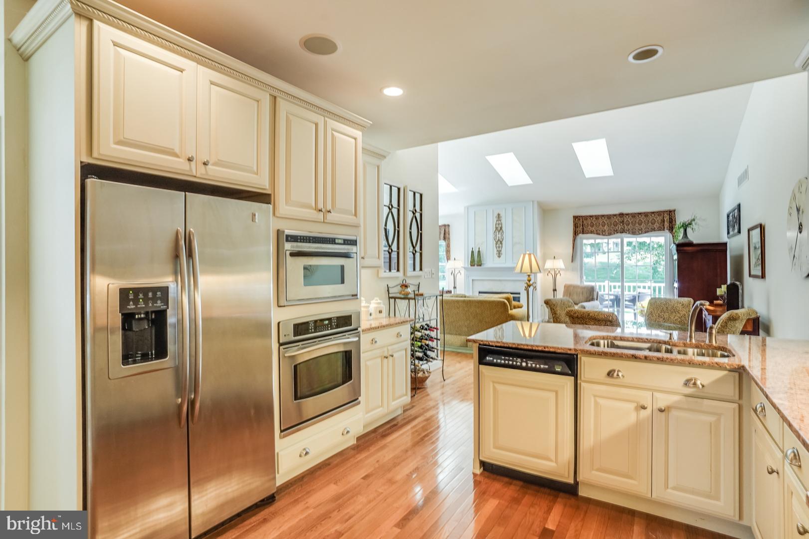 CHERRY CREEK - Residential